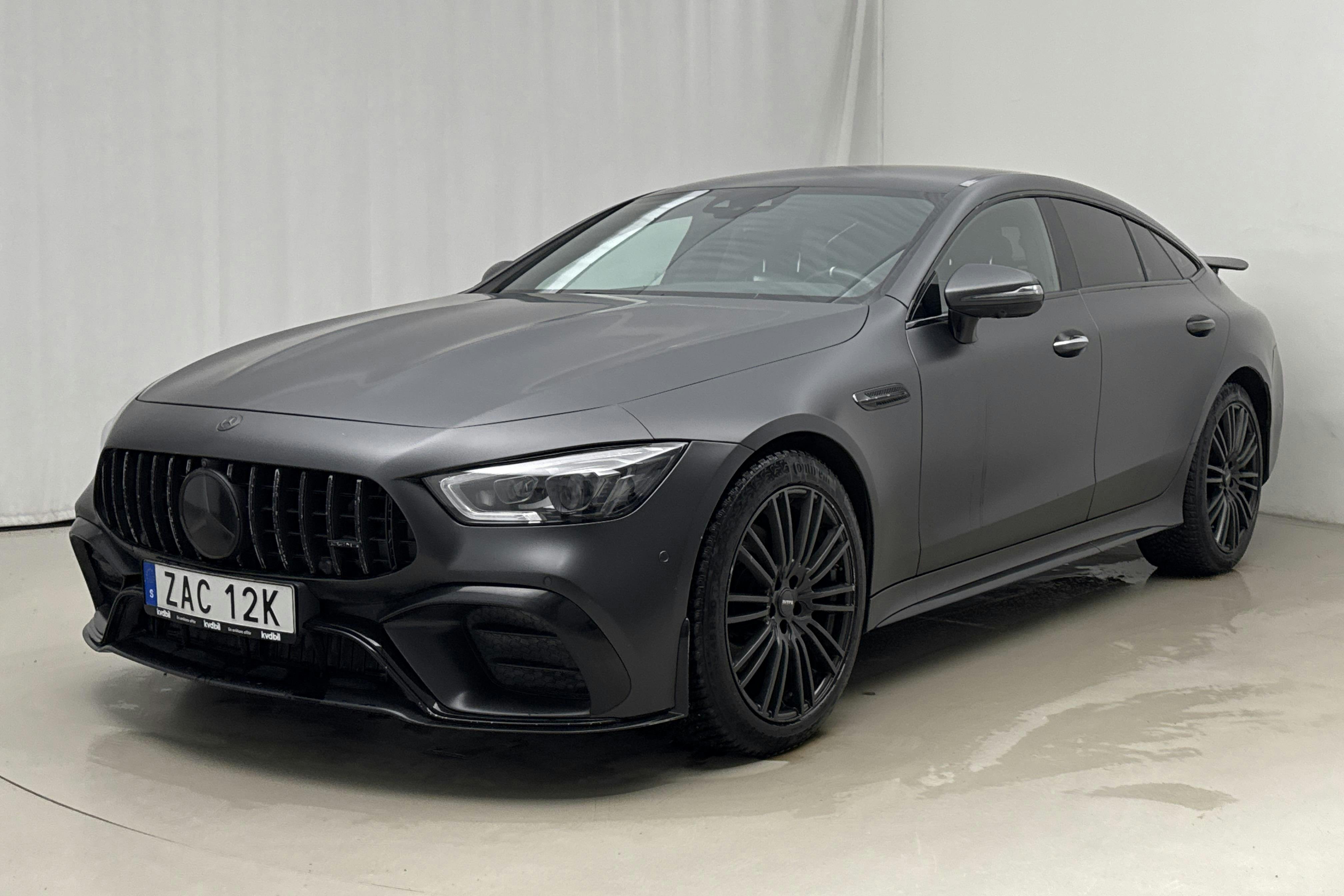 Presentationsfoto 1 av 18: Mercedes AMG GT 53 4MATIC 4dr Coupé X290 (435hk) - 10 982 mil - Automat - grå - 2019