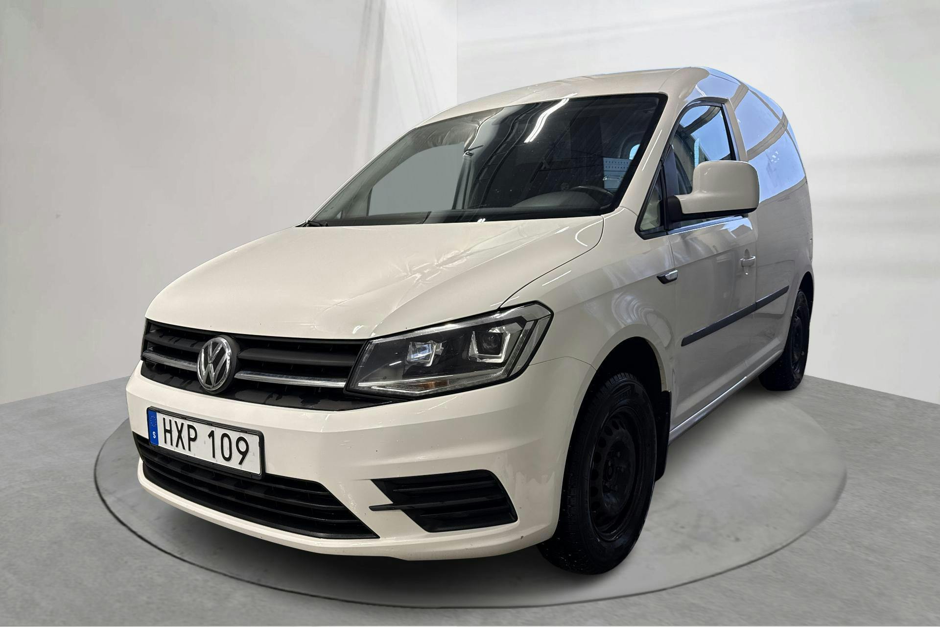 Esitlusfoto 1 aadressil 17: VW Caddy 2.0 TDI Skåp (102hk) - 140 410 km - Automaatne - valge - 2016