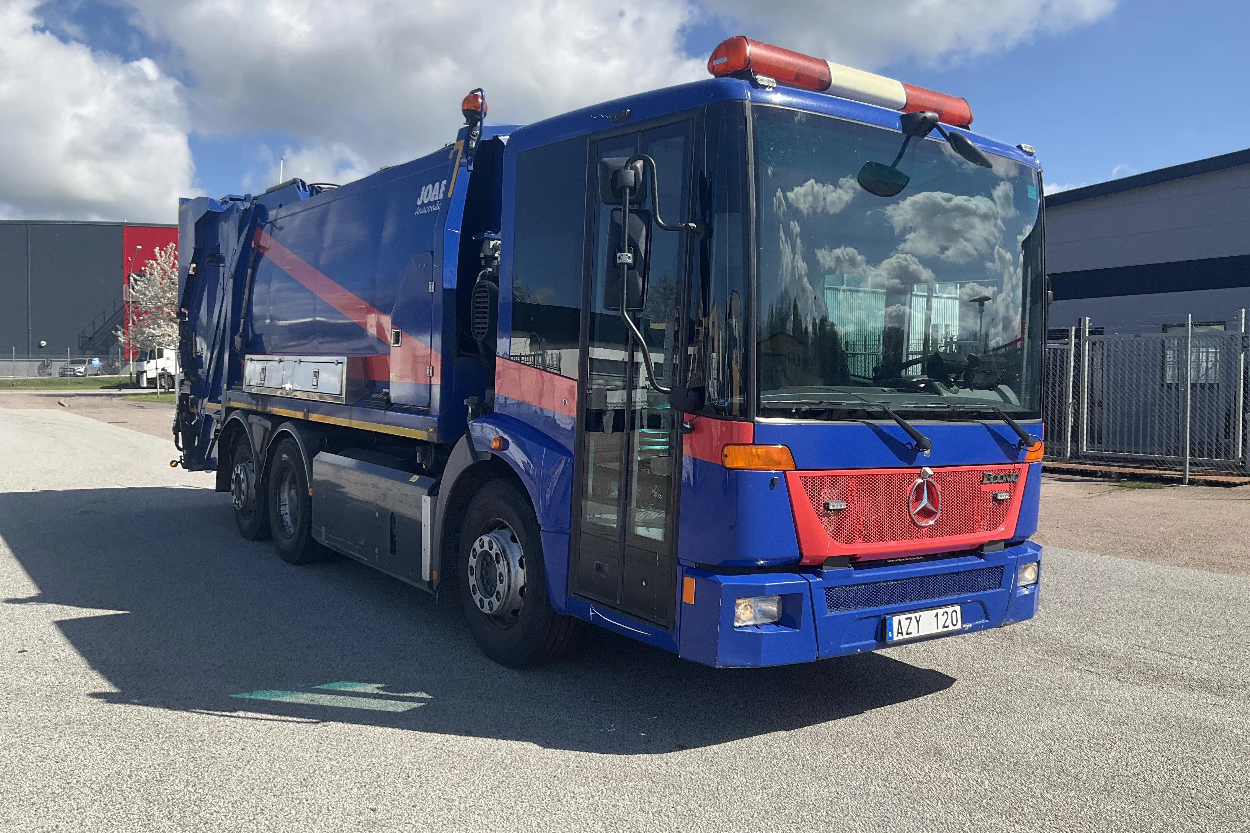 Presentation photo 2 of 40: Mercedes Econic (metangas) - 145 169 km - Automatic - 2014