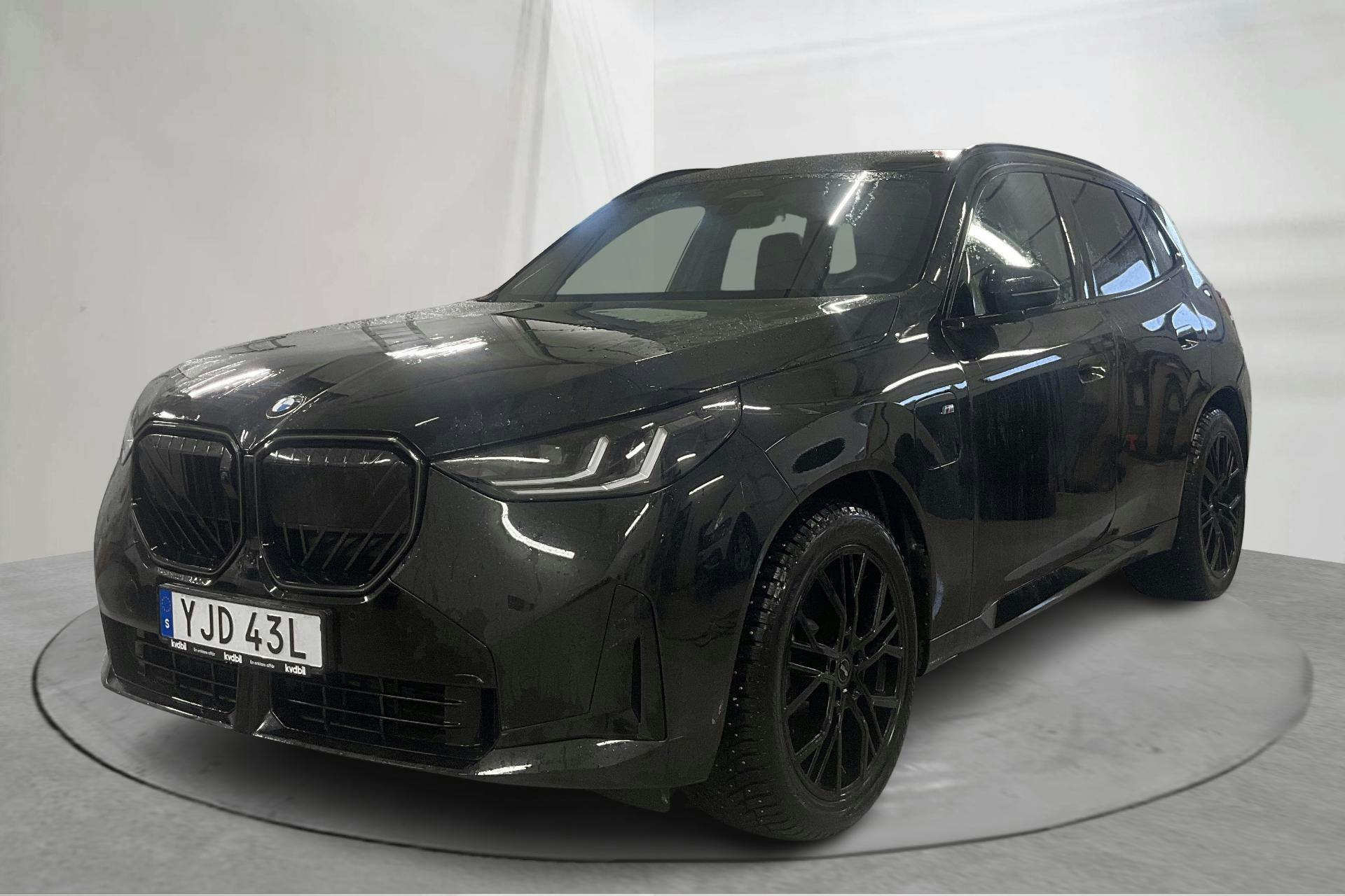 Præsentationsfoto 1 af 26: BMW X3 30e xDrive, G45 (299hk) - 21 950 kilometer - Salgsautomat - Sort - 2025