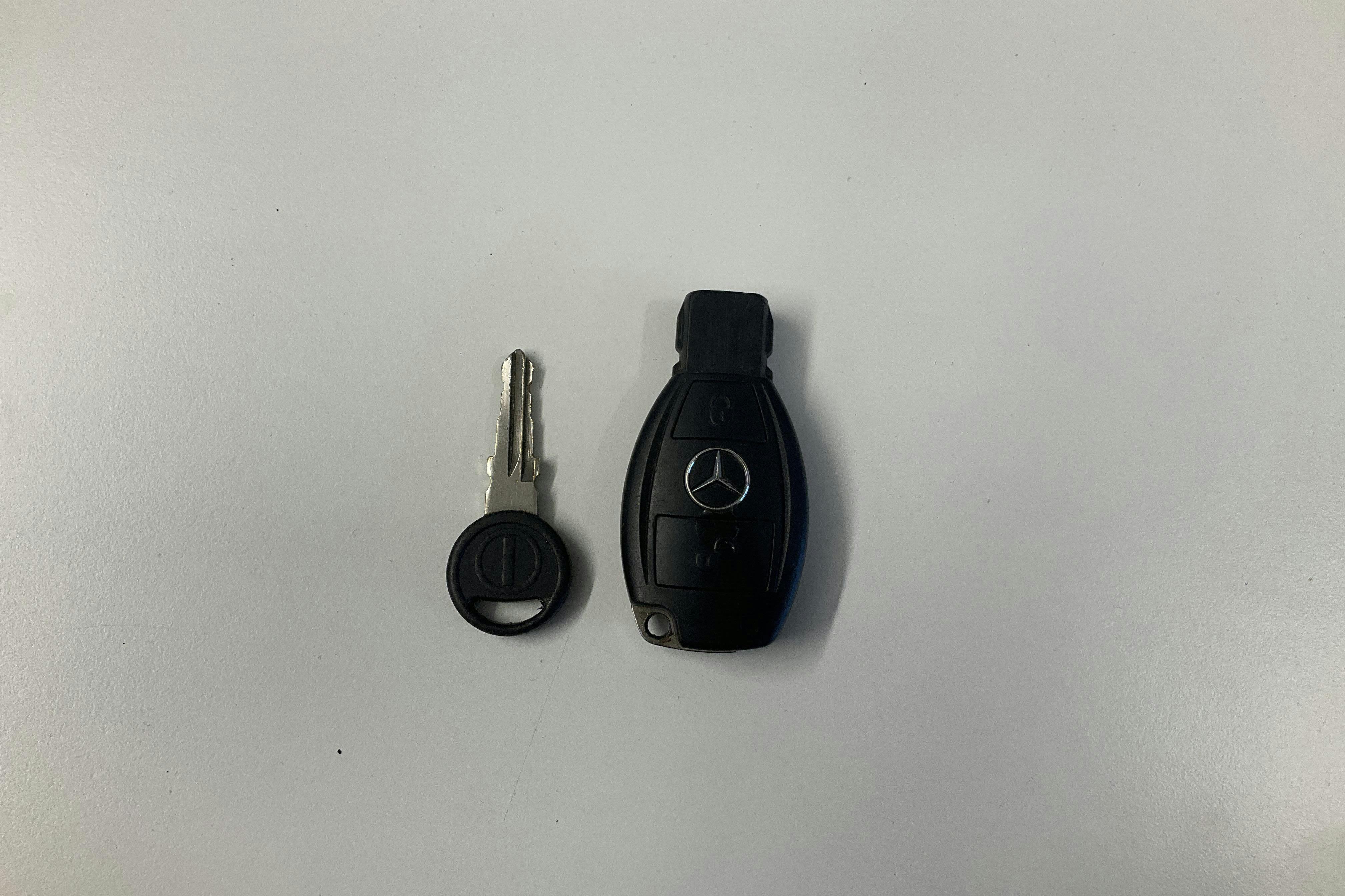 Præsentationsfoto 16 af 16: Mercedes Sprinter 311 CDI Volymskåp (114hk) - 230 890 kilometer - Salgsautomat - Hvid - 2017