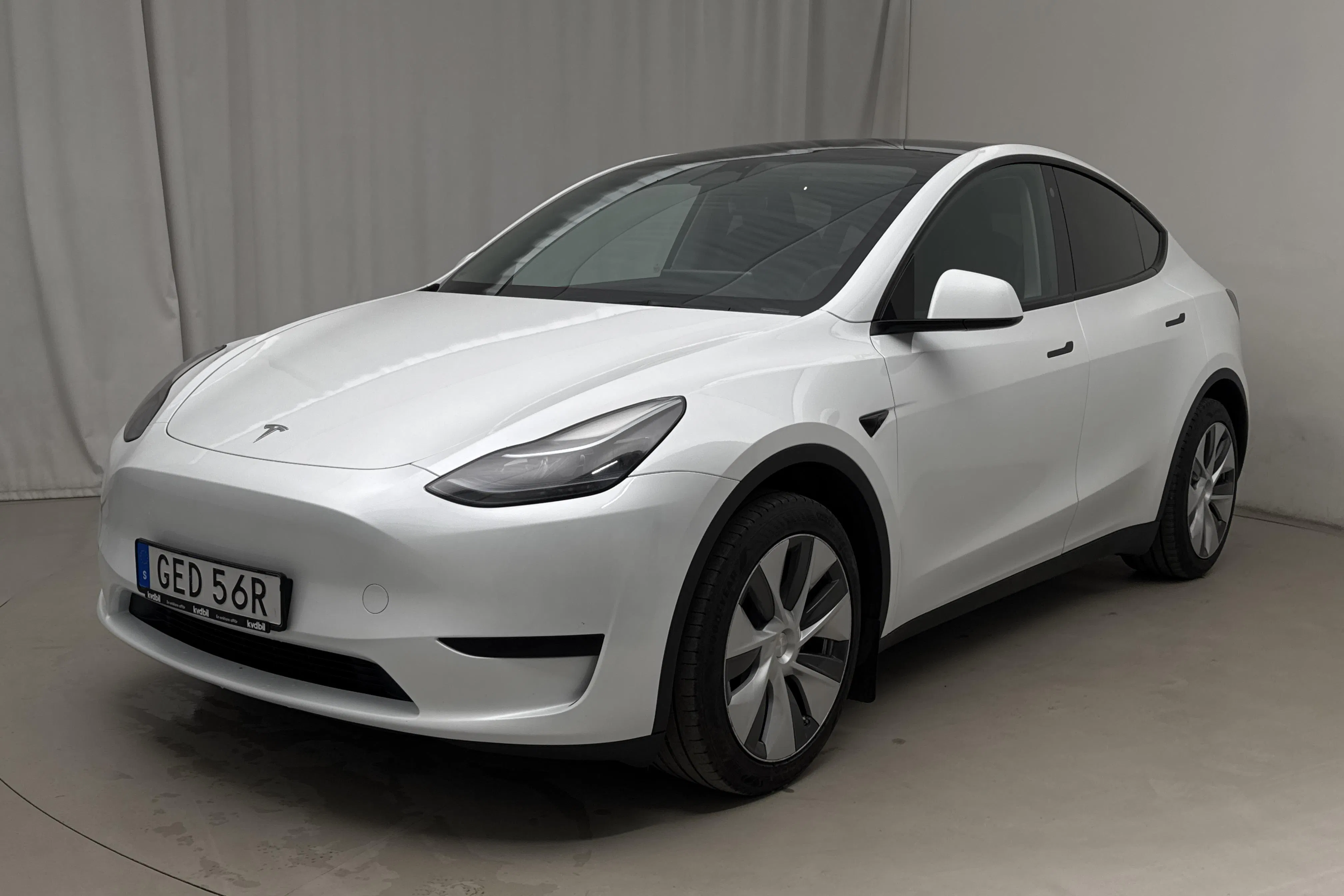 Tesla Model Y RWD