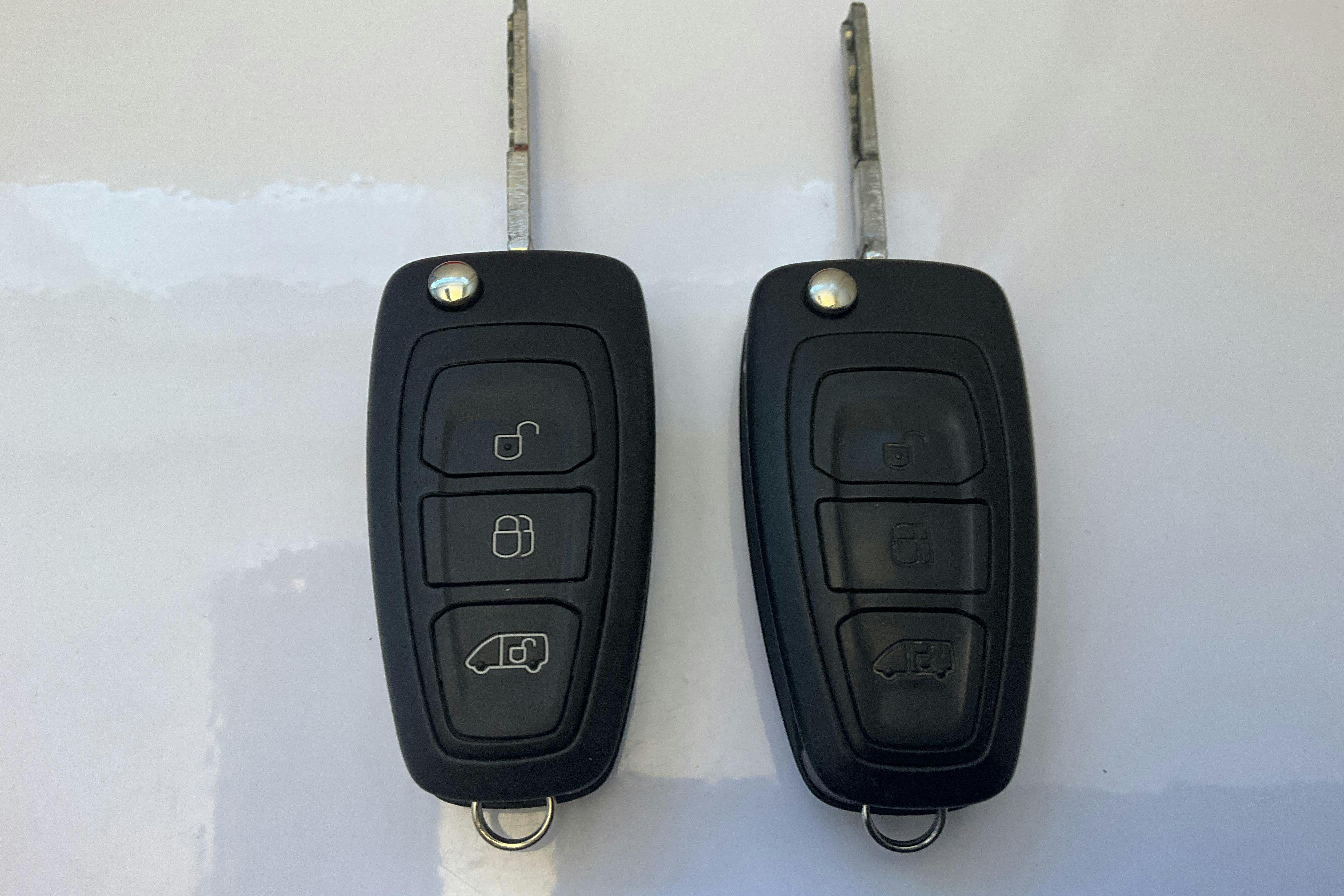 Präsentationsfoto 17 von 17: Ford Transit 350 2.0 TDCi 2WD (185hk) - 87 520 Kilometer - Handbuch - Weiß - 2020