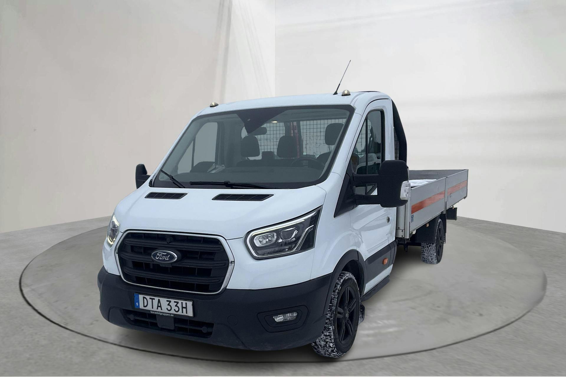Präsentationsfoto 1 von 17: Ford Transit 350 2.0 TDCi 2WD (185hk) - 87 520 Kilometer - Handbuch - Weiß - 2020