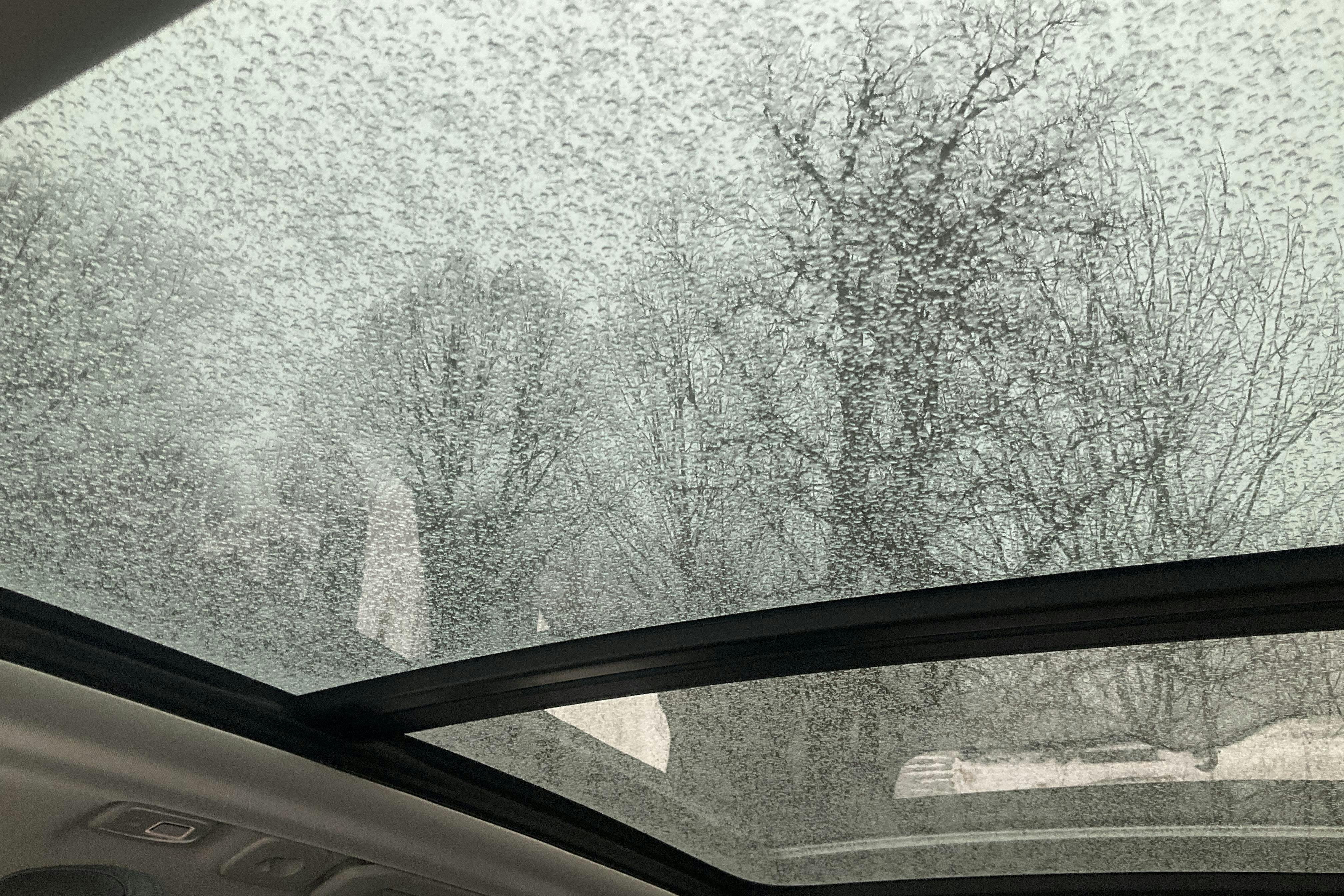 Presentationsfoto 18 av 18: Volvo XC60 T6 AWD Recharge (350hk) - 5 012 mil - Automat - Light Grey - 2023