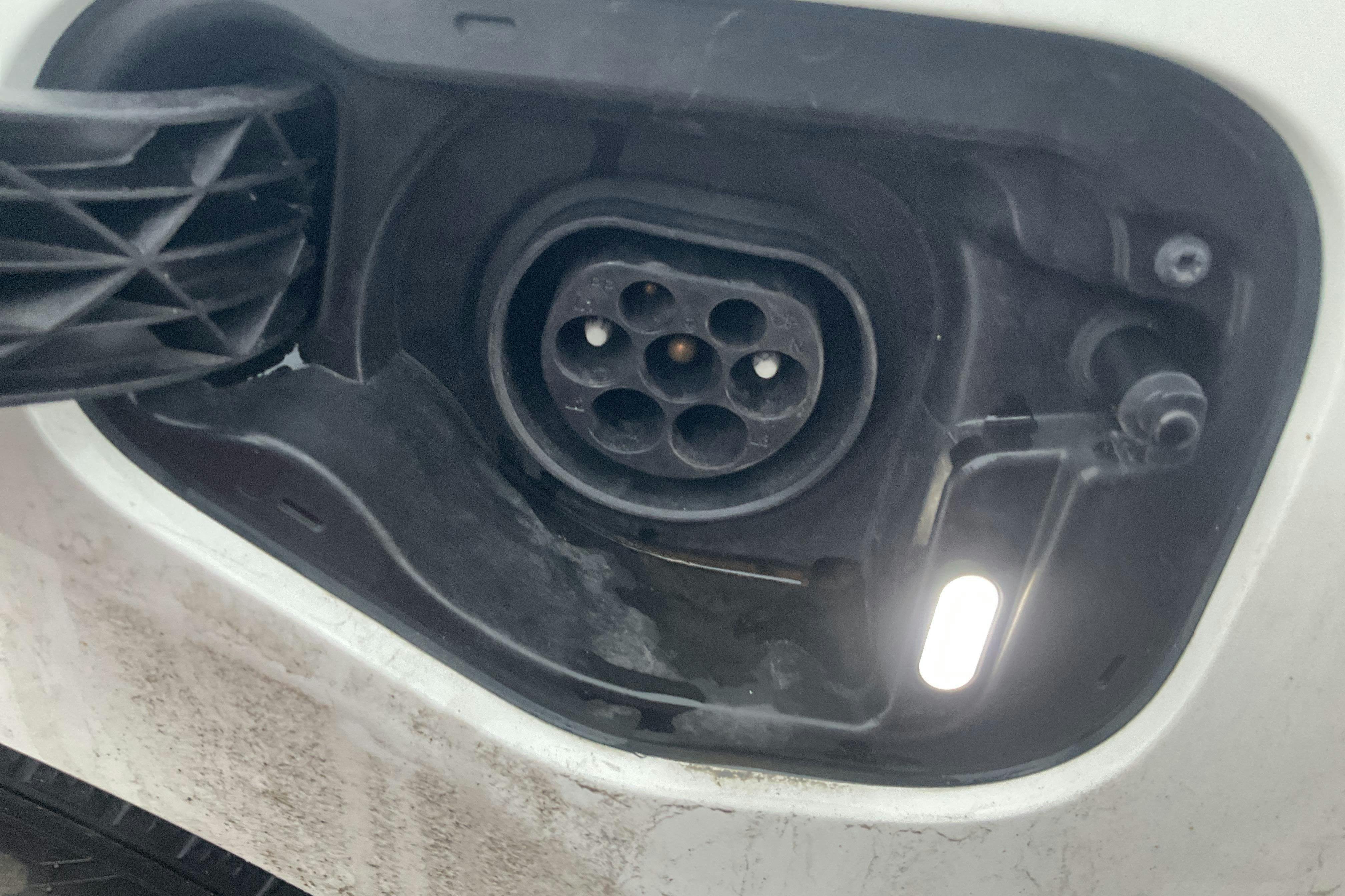 Presentation photo 15 of 15: Skoda Octavia 1.4 iV PHEV Combi (204hk) - 91 920 km - Automatic - white - 2022