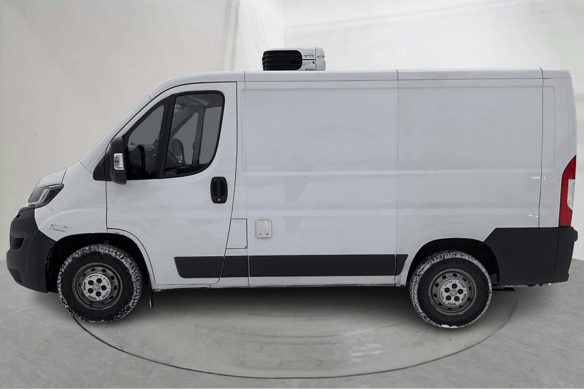 Presentation photo 2 of 16: Peugeot Boxer 330 2.0 BlueHDi Skåp (120hk) - 139 840 km - Manual - white - 2022