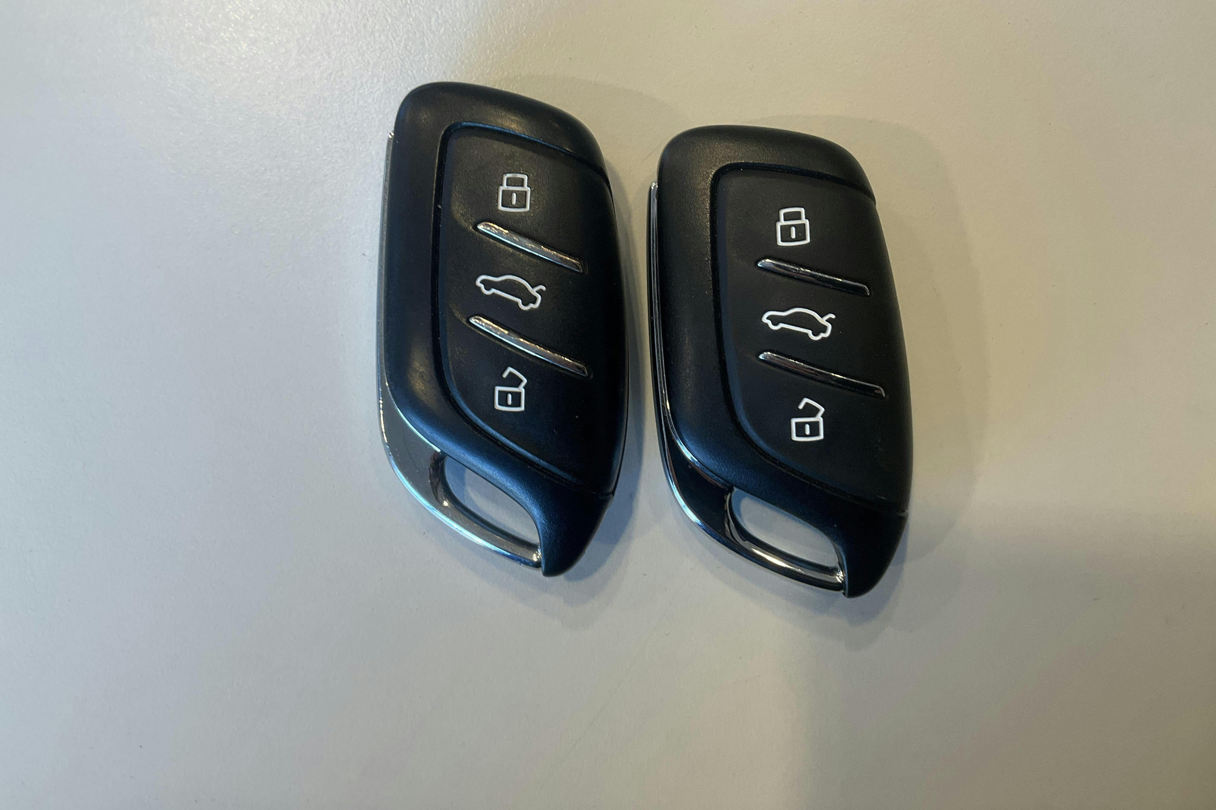 Presentation photo 22 of 22: MG MG4 64kWh (204hk) - 23 520 km - Automatic - white - 2022