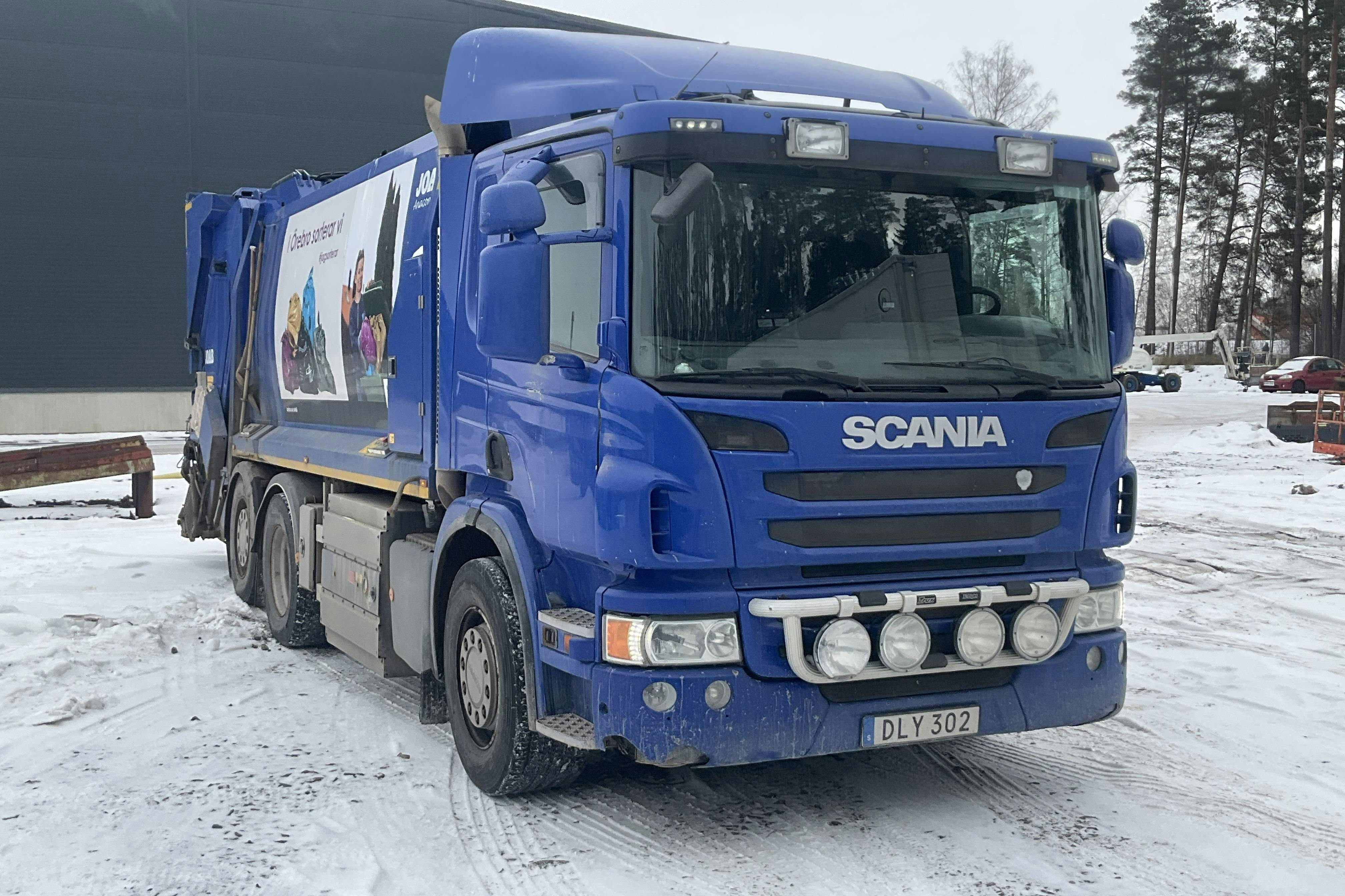 Presentation photo 1 of 41: Scania P310DB6X2*4MNB - 232 003 km - Automatic - blue - 2012