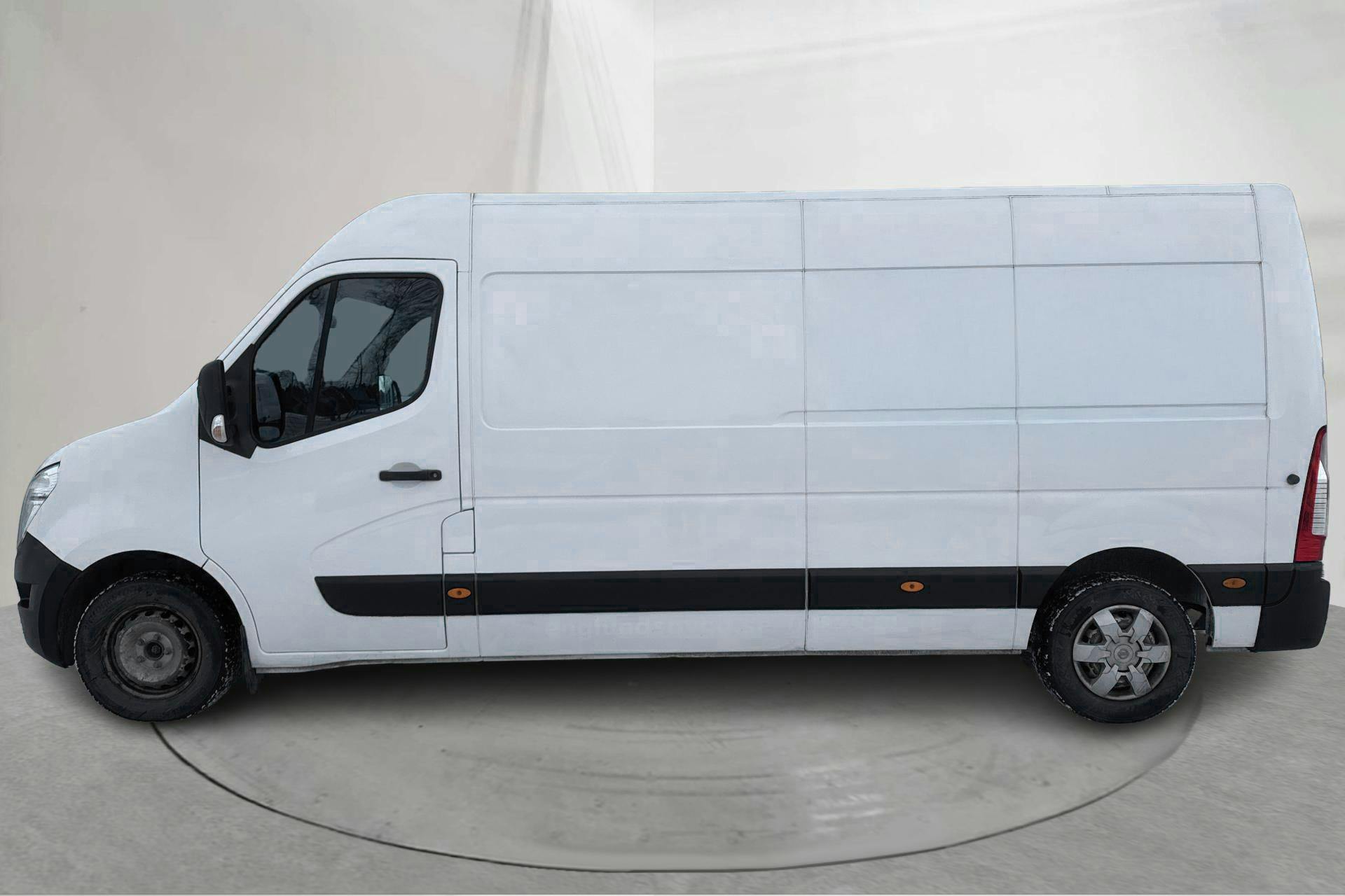 Zdjęcie prezentacyjne 2 z 18: Nissan NV400 2.3 dCi 2WD (150hk) - 47 920 km - Manualna - biały - 2019