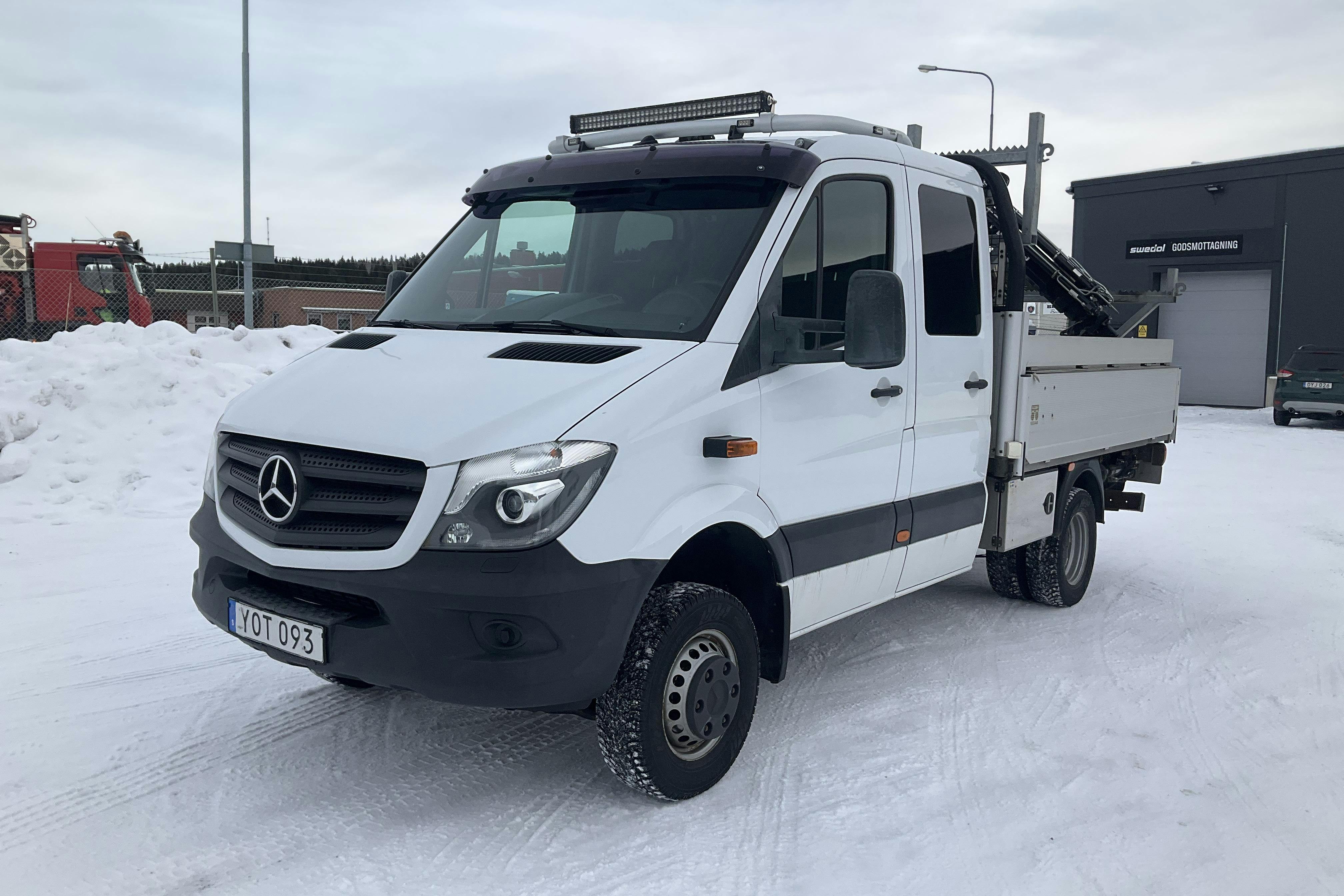 Presentation photo 1 of 49: Mercedes Sprinter 519 CDI 4X4 - 181 134 km - Automatic - white - 2018