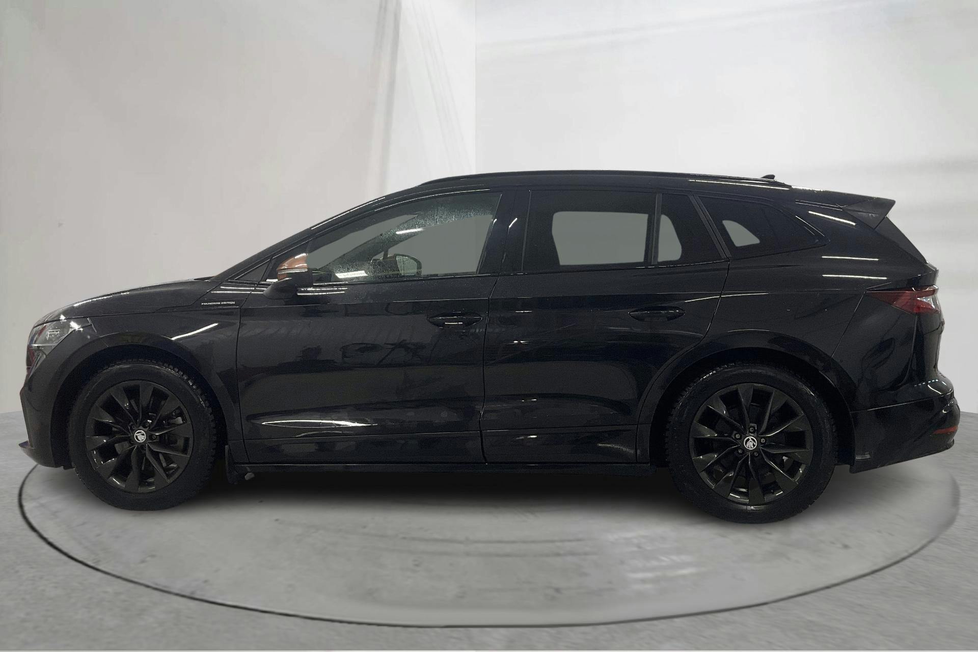 Presentationsfoto 2 av 32: Skoda Enyaq iV 80x (265hk) - 10 330 mil - Automat - svart - 2022
