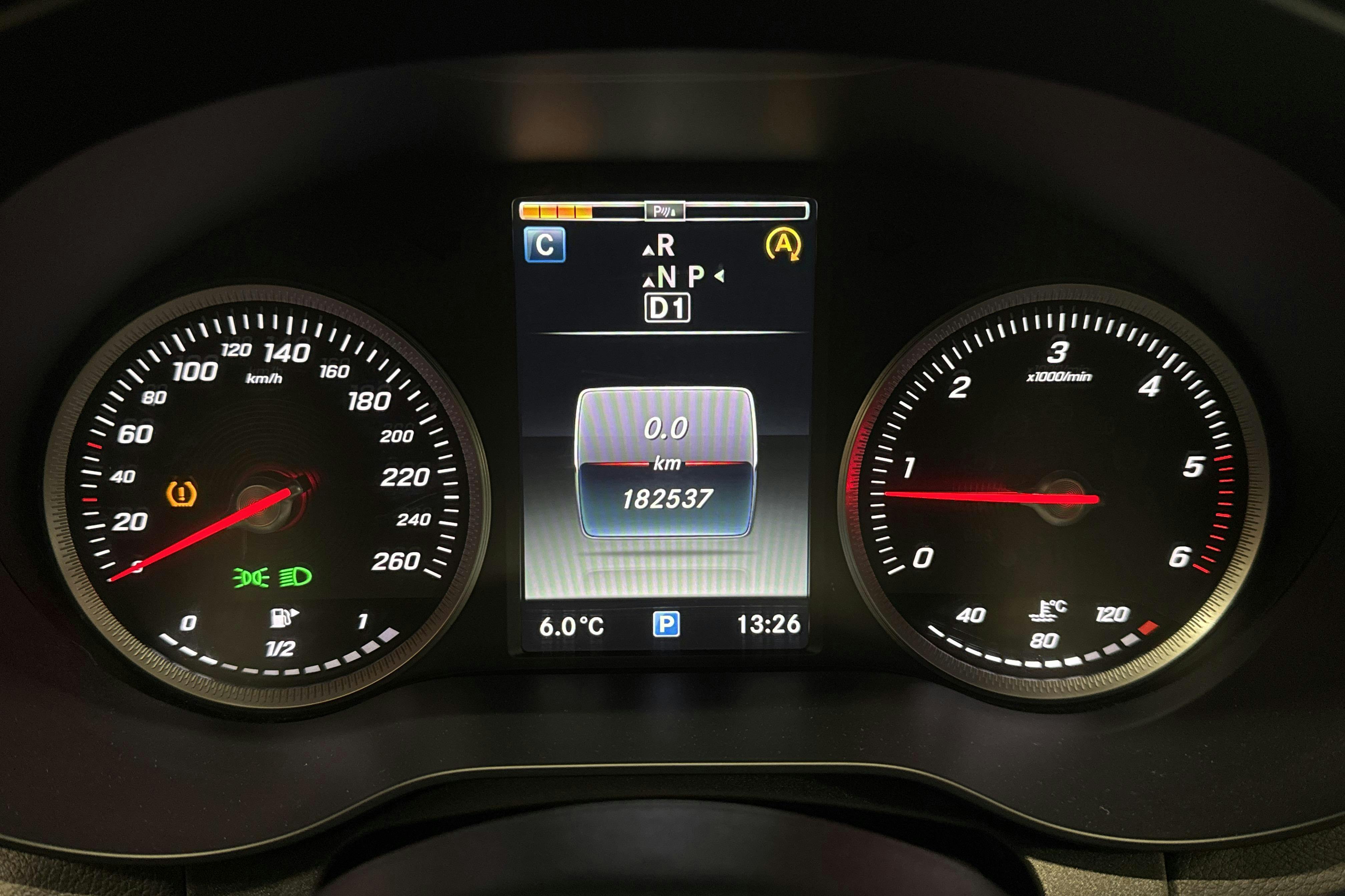 Presentationsfoto 15 av 15: Mercedes C 220 BlueTEC Kombi S205 (170hk) - 18 251 mil - Automat - vit - 2015