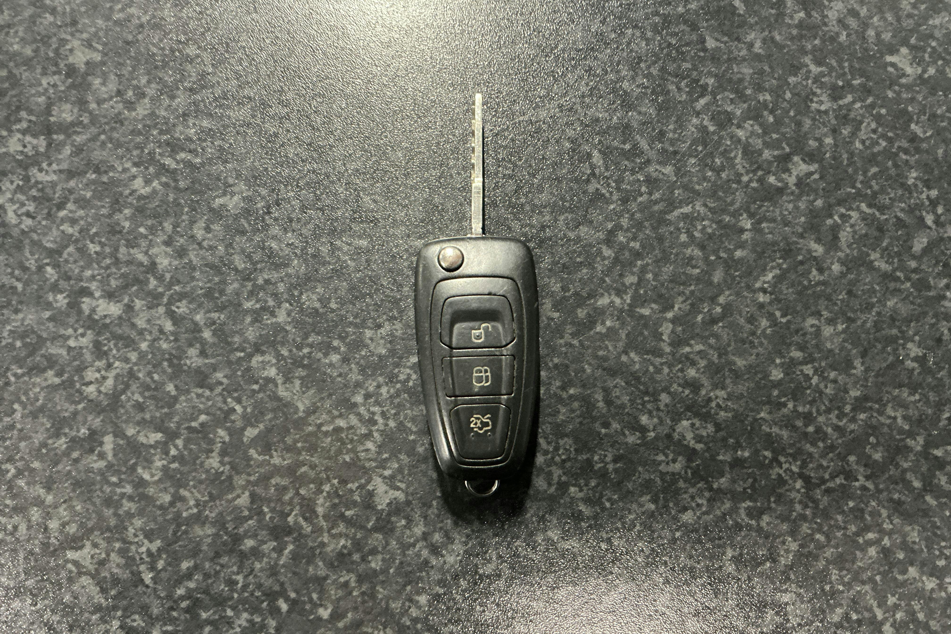 Presentation photo 14 of 14: Ford S-MAX 2.0 Duratorq TDCi (140hk) - 207 160 km - Automatic - black - 2011