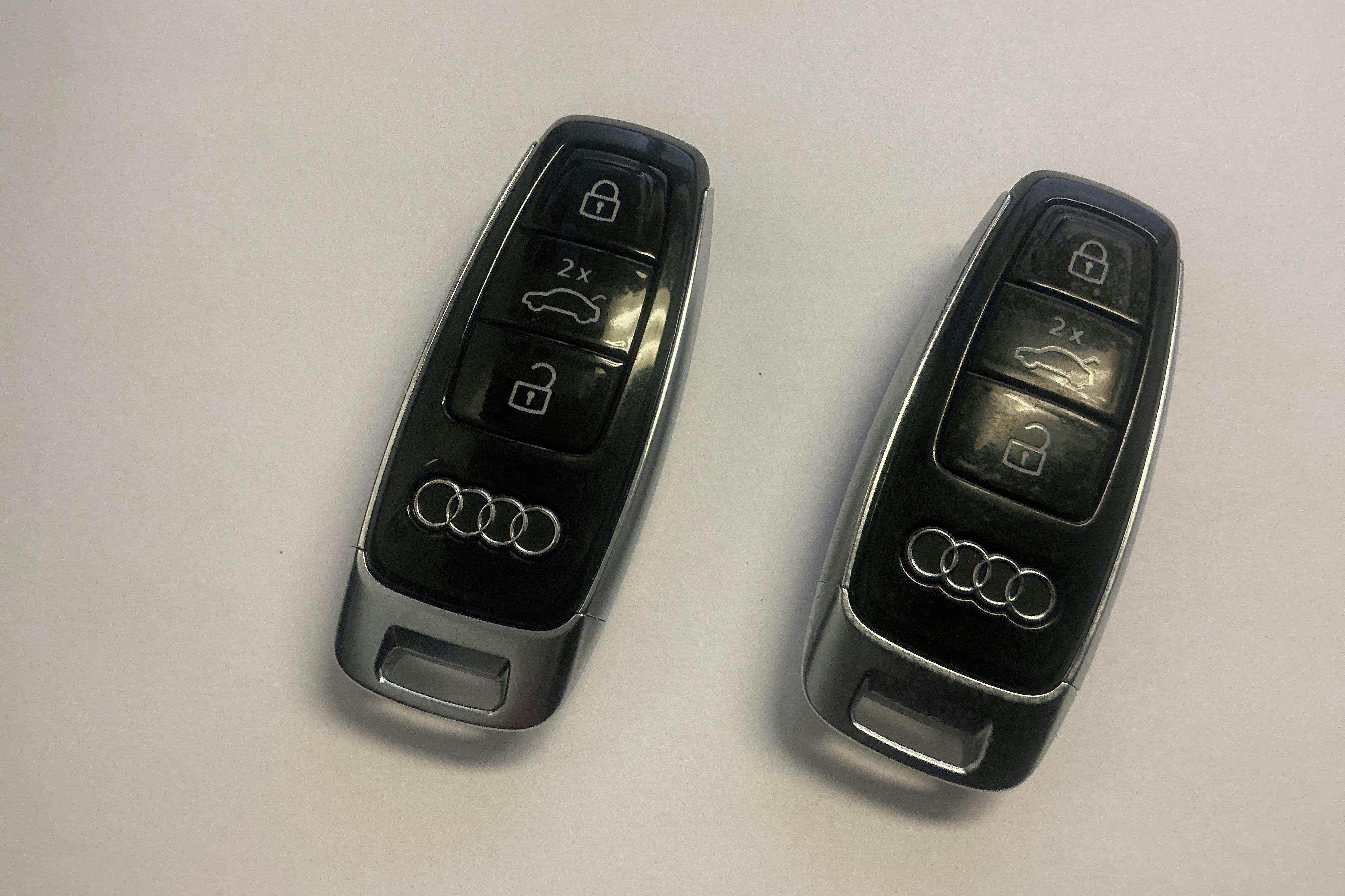 Presentation photo 22 of 22: Audi e-tron S Sportback quattro 95kWh (503hk) - 24 080 km - Automatic - black - 2021