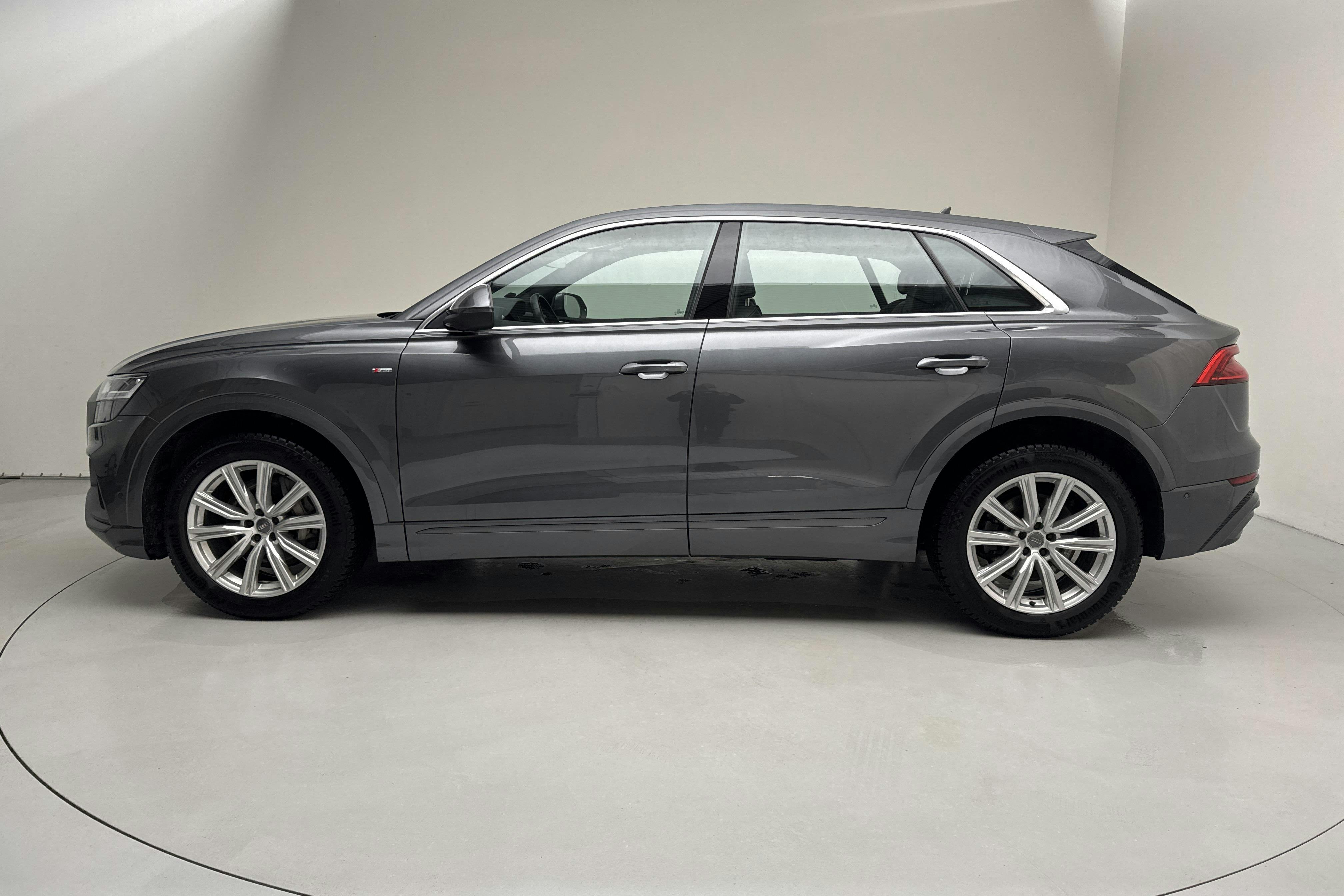 Esittelykuva 2 osoitteesta 17: Audi Q8 50 TDI quattro (286hk) - 130 730 km - Automaattinen - harmaa - 2021