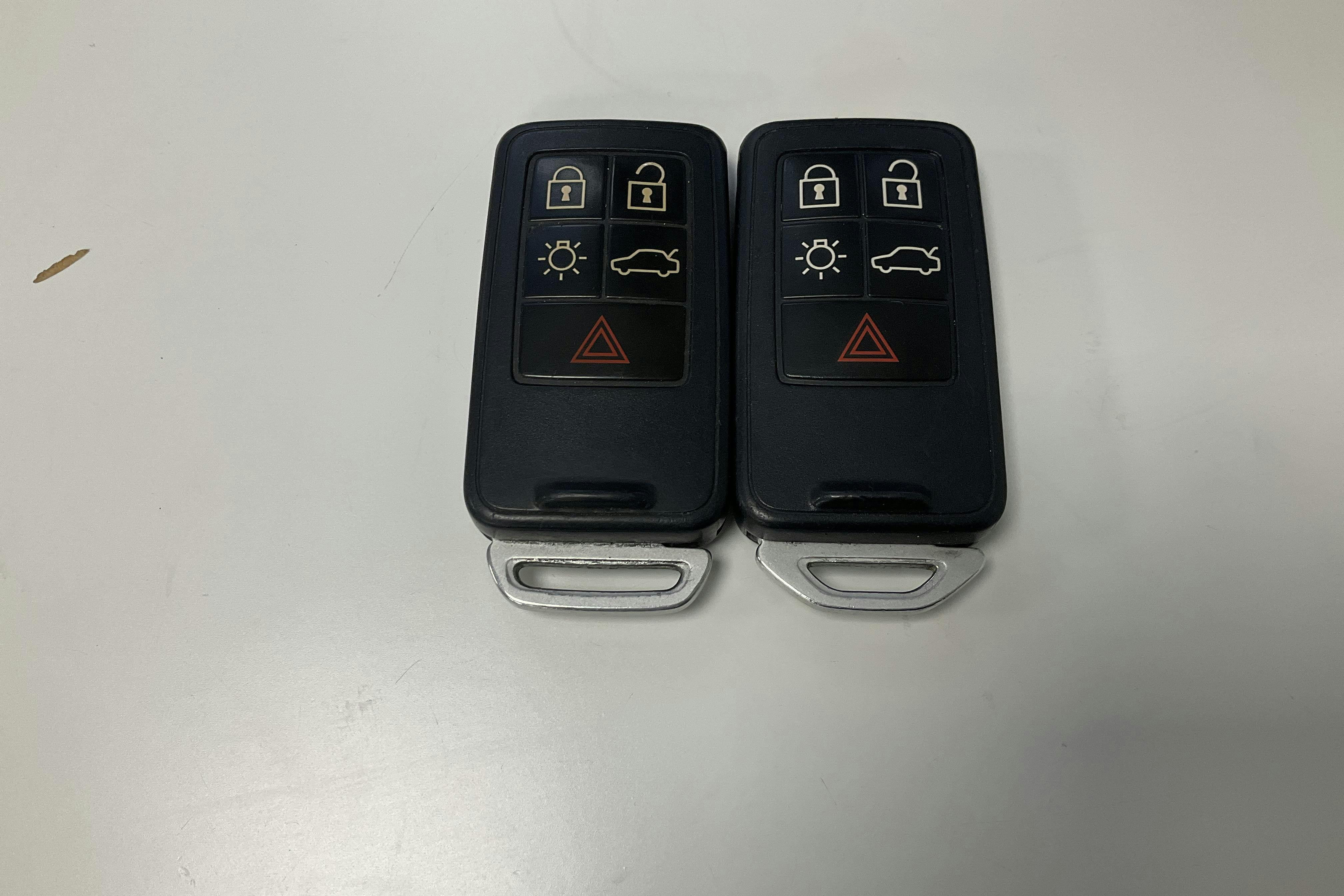 Presentationsfoto 16 av 16: Volvo V40 Cross Country D2 (120hk) - 15 681 mil - Manuell - vit - 2016