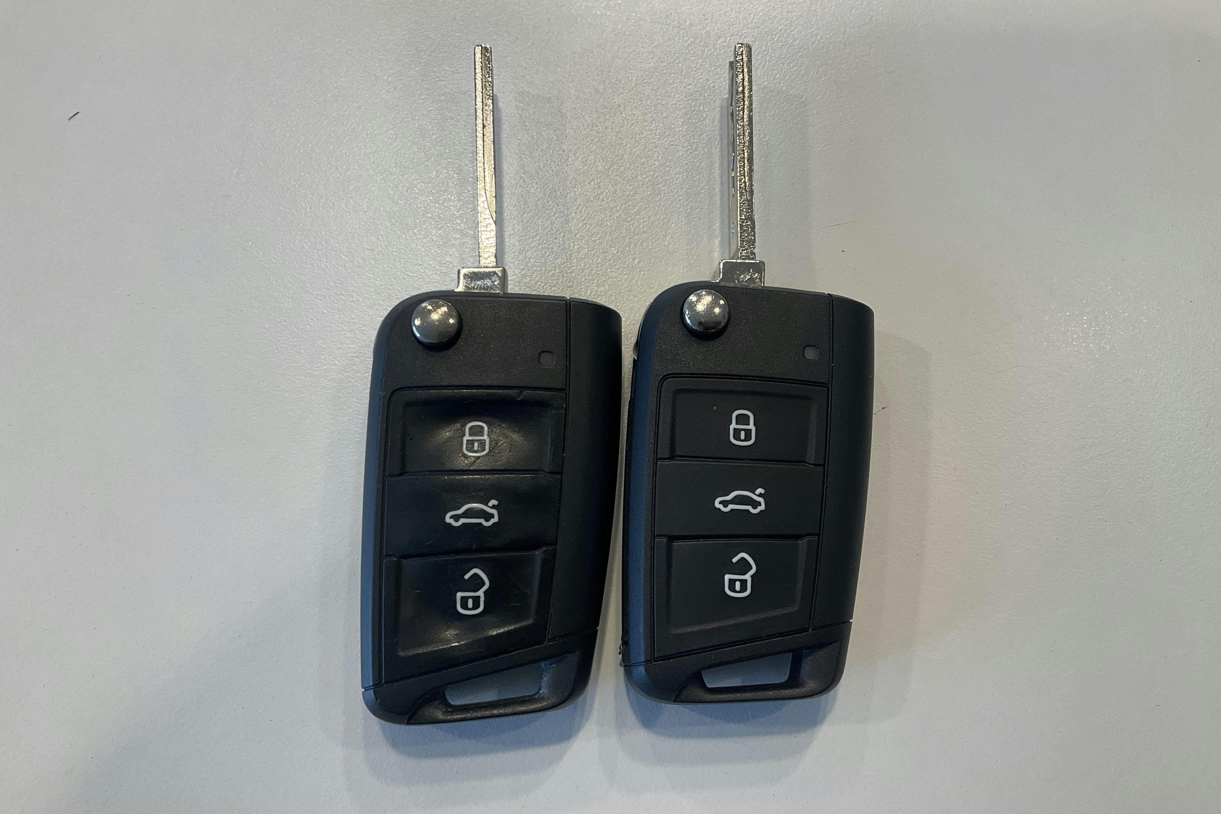 Presentation photo 13 of 13: Skoda Scala 1.0 TSI 5dr (110hk) - 58 880 km - Automatic - white - 2023