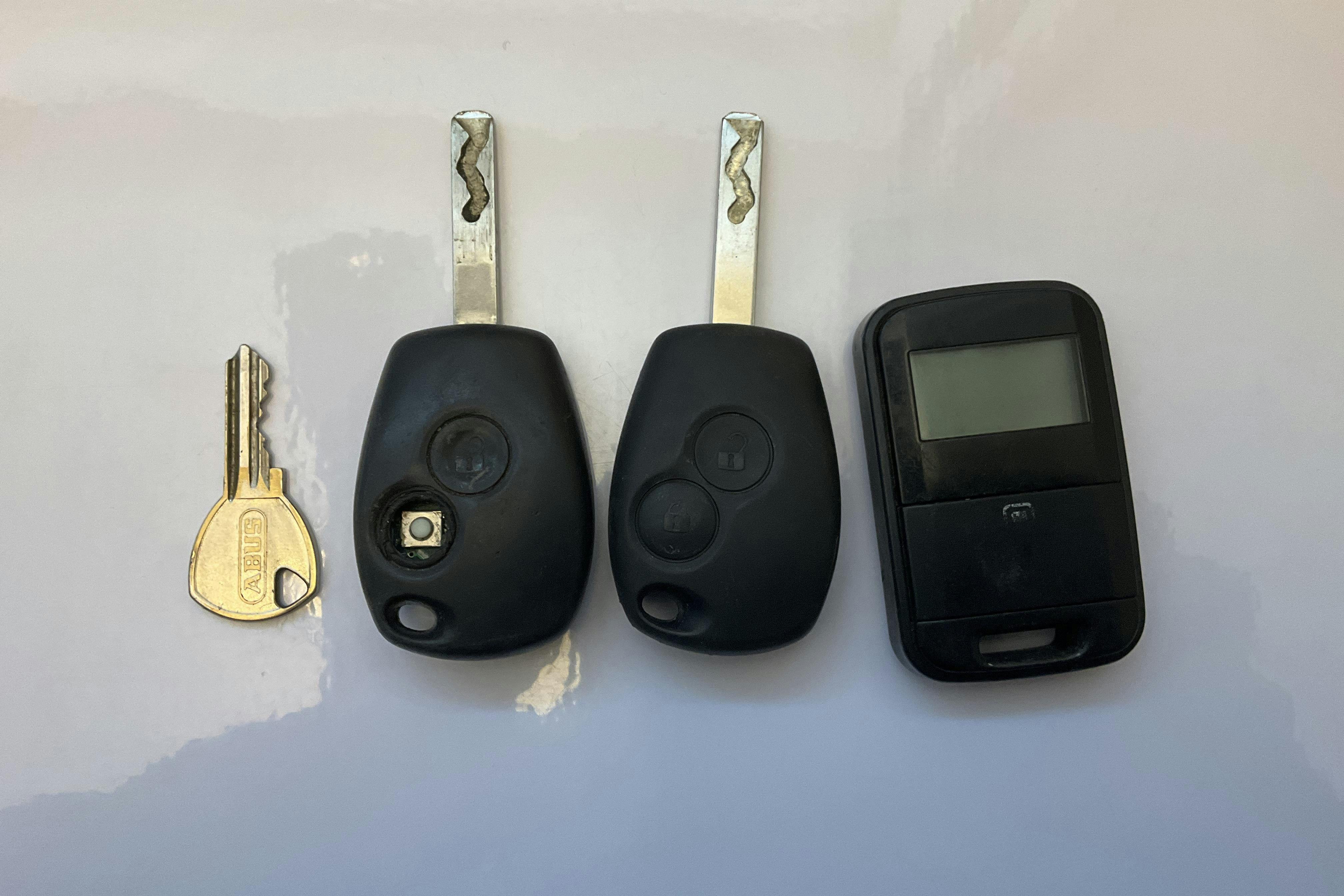 Presentation photo 13 of 13: Renault Master 2.3 dCi FAP 2WD (165hk) - 149 580 km - Manual - white - 2015