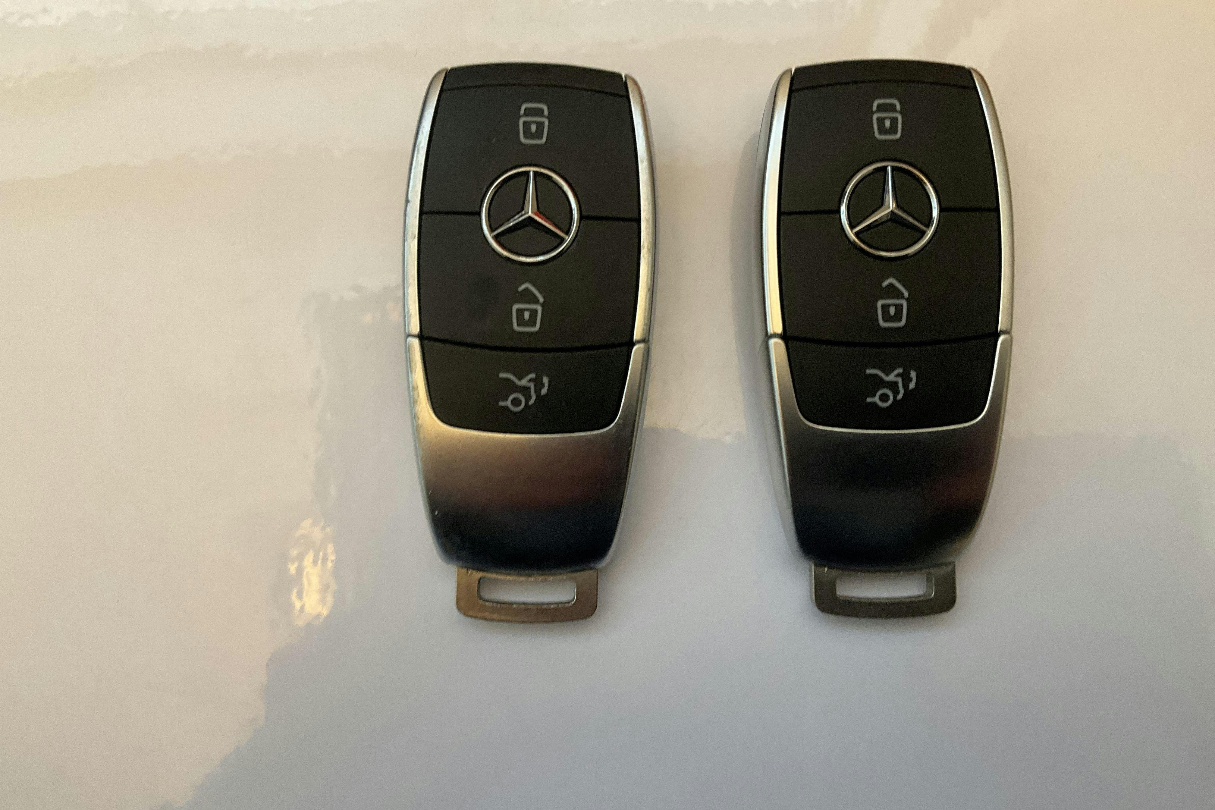 Presentation photo 15 of 15: Mercedes CLA 180 Coupé C118 (136hk) - 30 330 km - Automatic - yellow - 2022