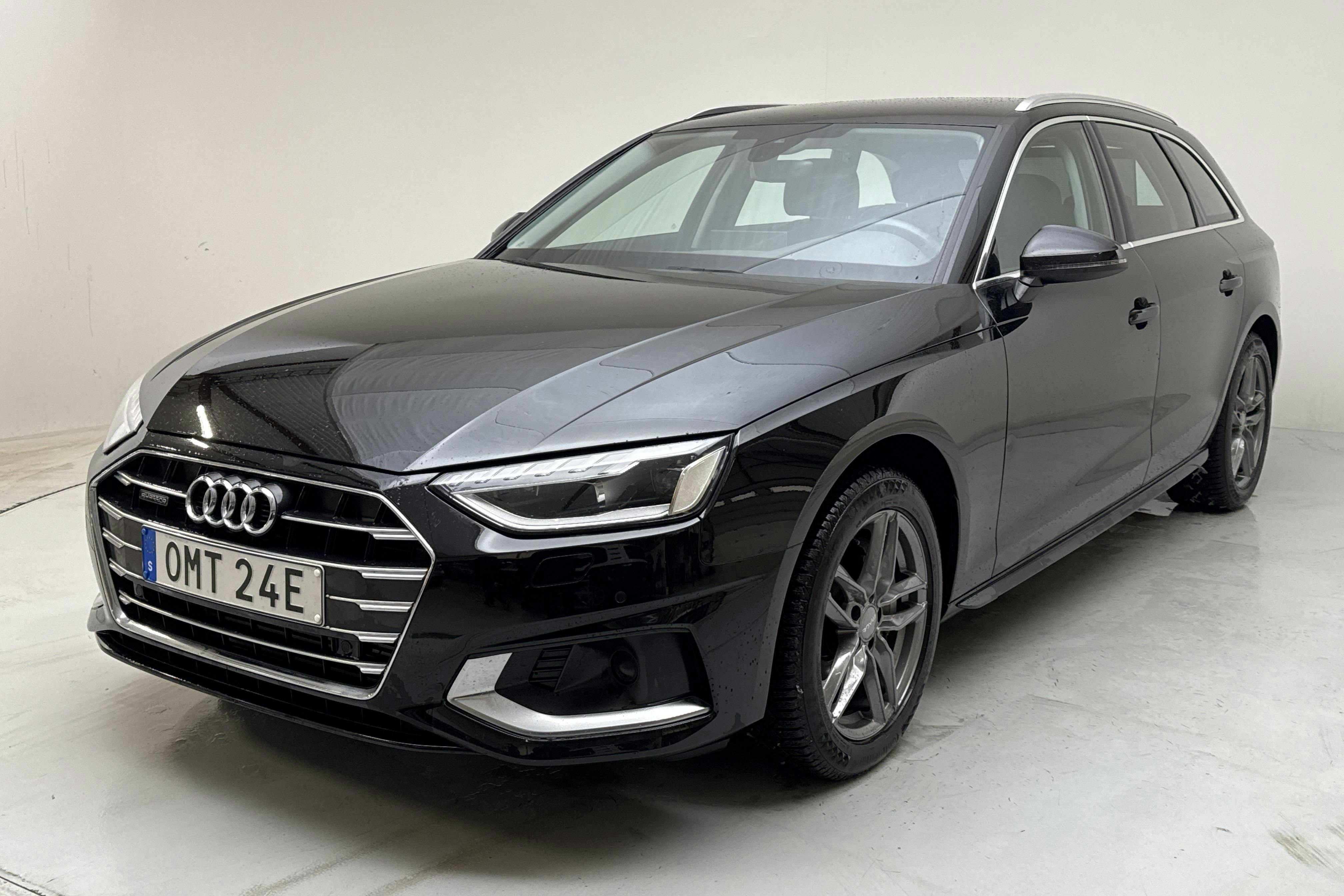 Presentationsfoto 1 av 14: Audi A4 Avant 40 TFSI quattro (204hk) - 7 742 mil - Automat - svart - 2021