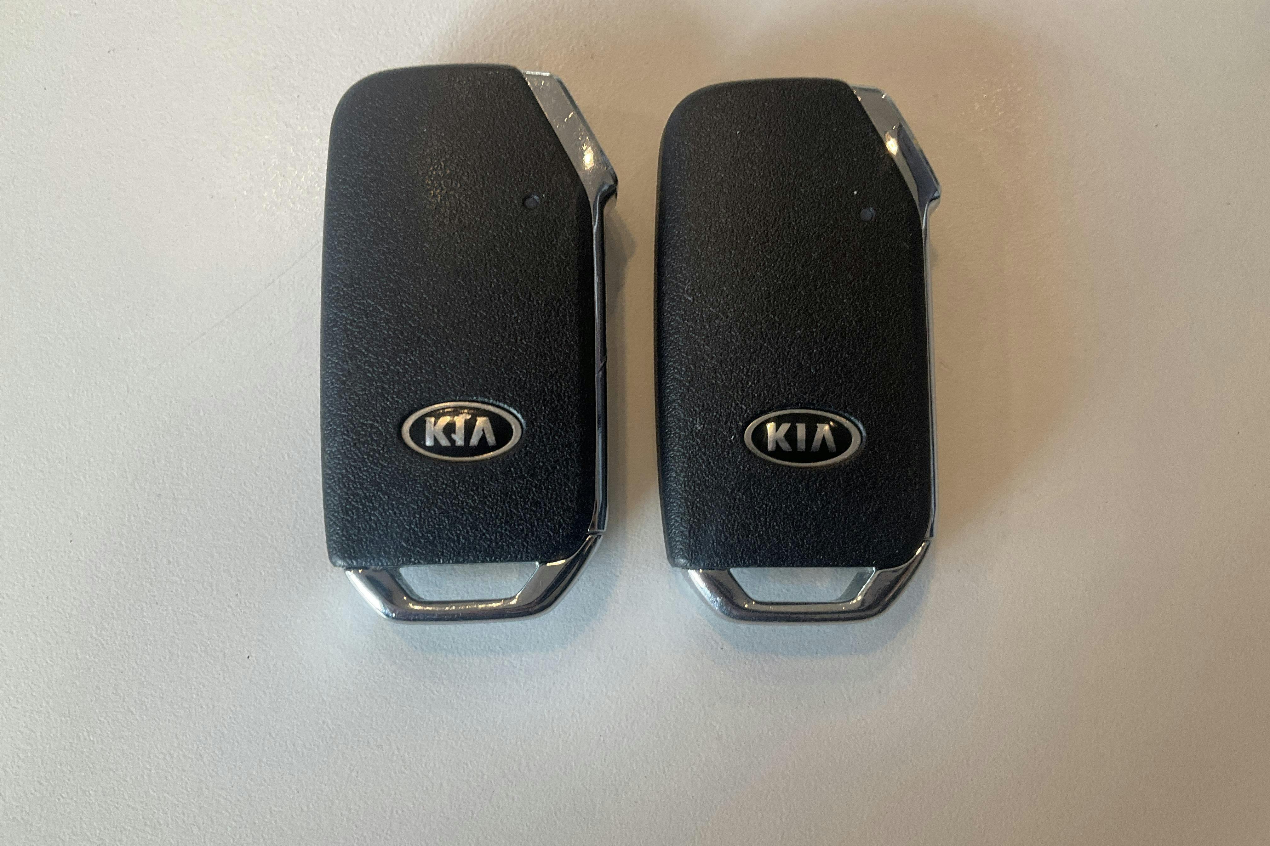 Presentation photo 22 of 22: KIA e-Niro 64kWh (204hk) - 111 130 km - Automatic - white - 2021