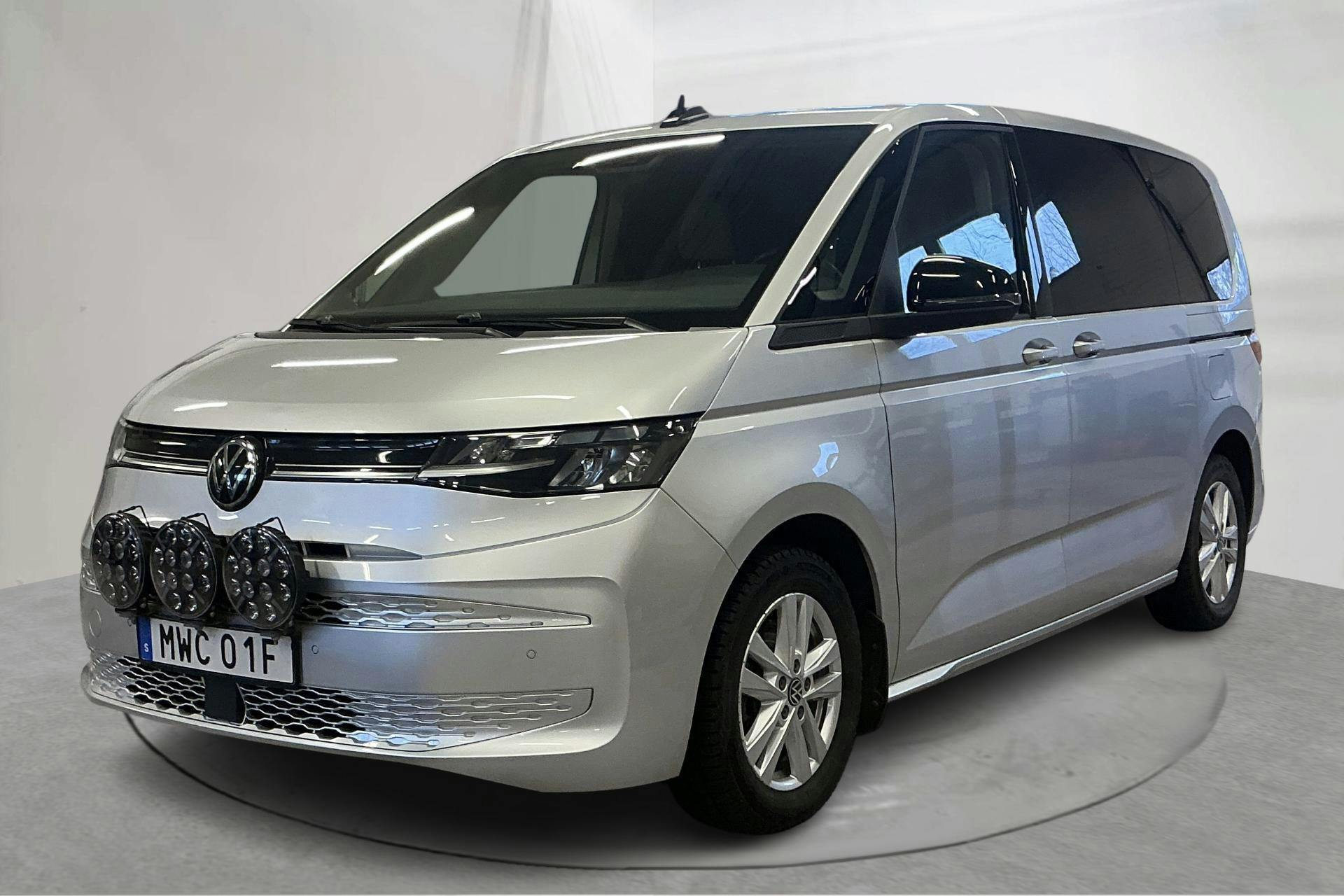 Presentation photo 1 of 21: VW Multivan T7 1.4 eHybrid (150hk) - 73 930 km - Automatic - silver - 2022