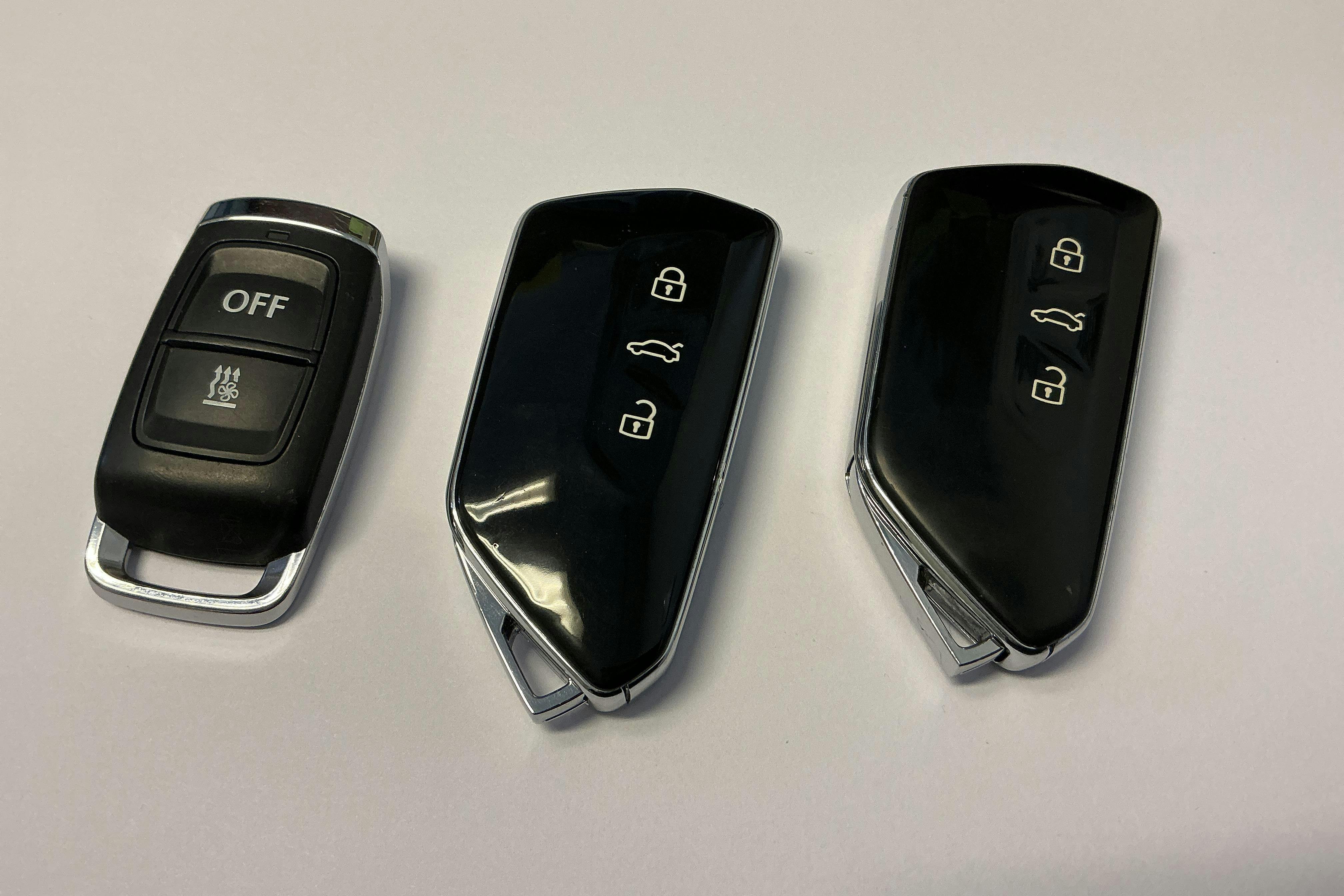 Presentation photo 21 of 21: VW Multivan T7 1.4 eHybrid (150hk) - 73 930 km - Automatic - silver - 2022