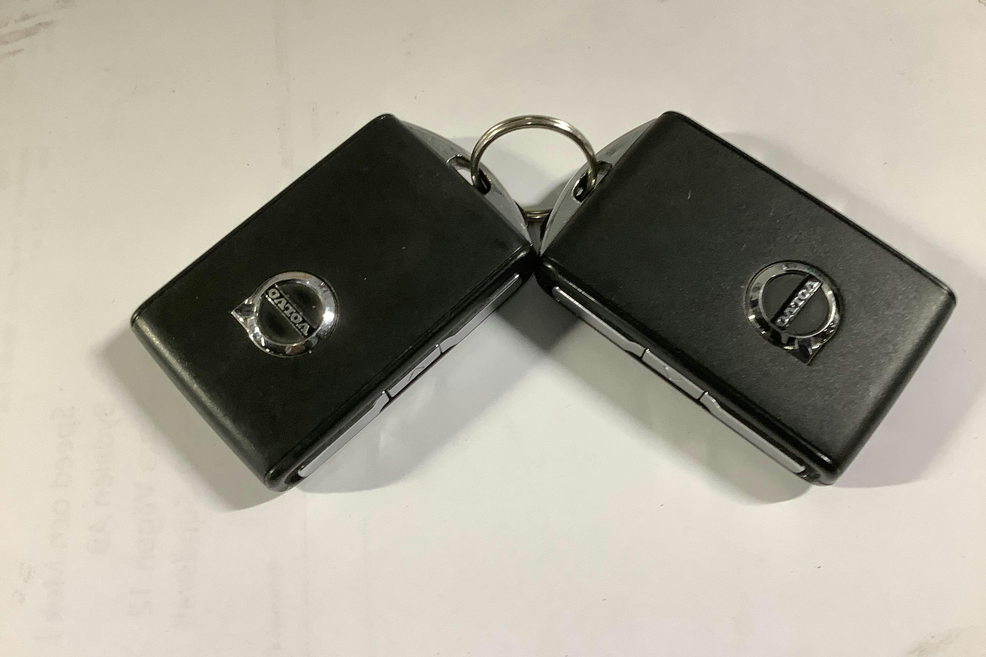 Presentation photo 17 of 17: Volvo V60 D4 (190hk) - 155 740 km - Automatic - white - 2019