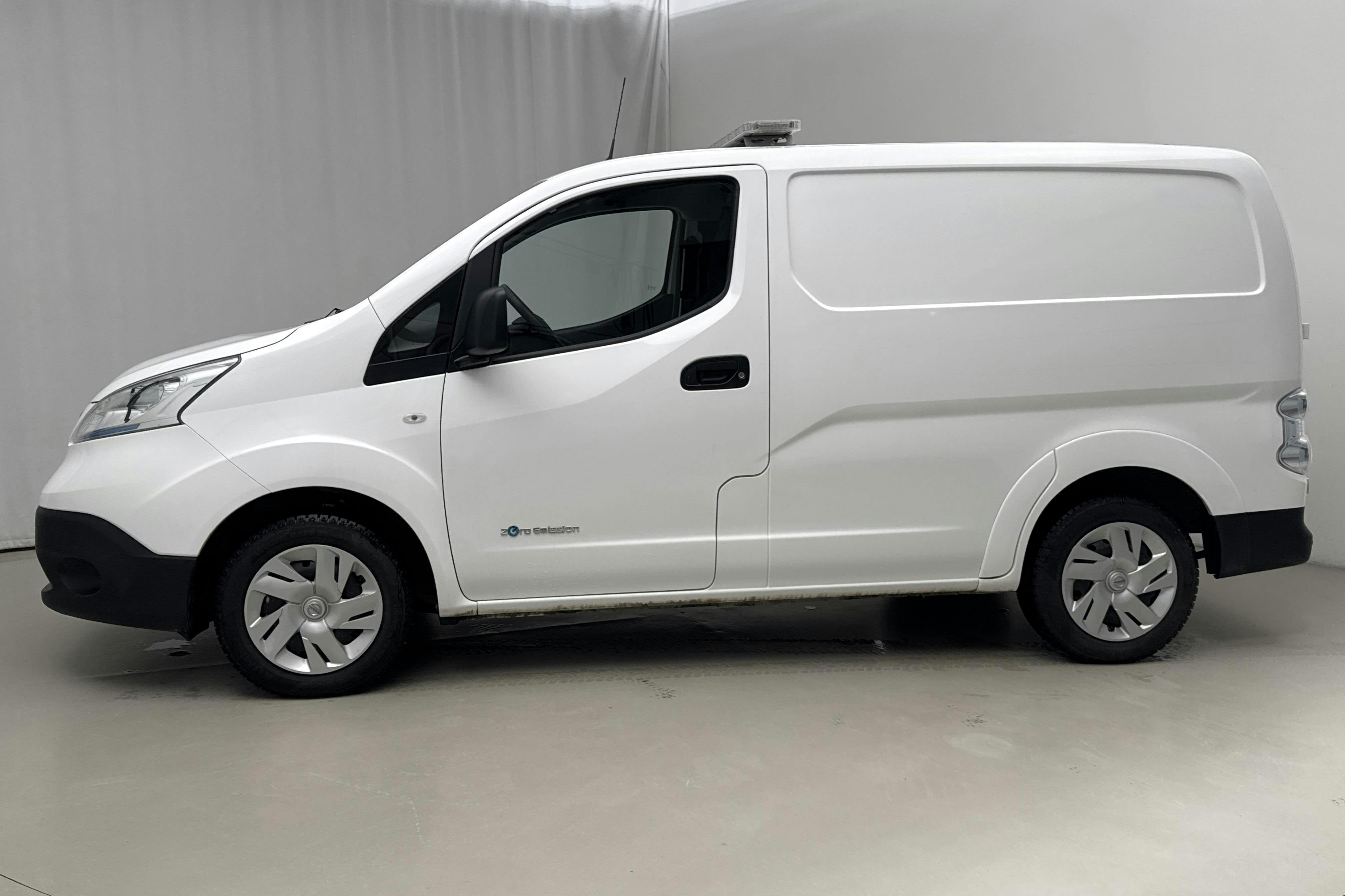Presentation photo 2 of 15: Nissan e-NV200 40kWh (109hk) - 13 680 km - Automatic - white - 2019