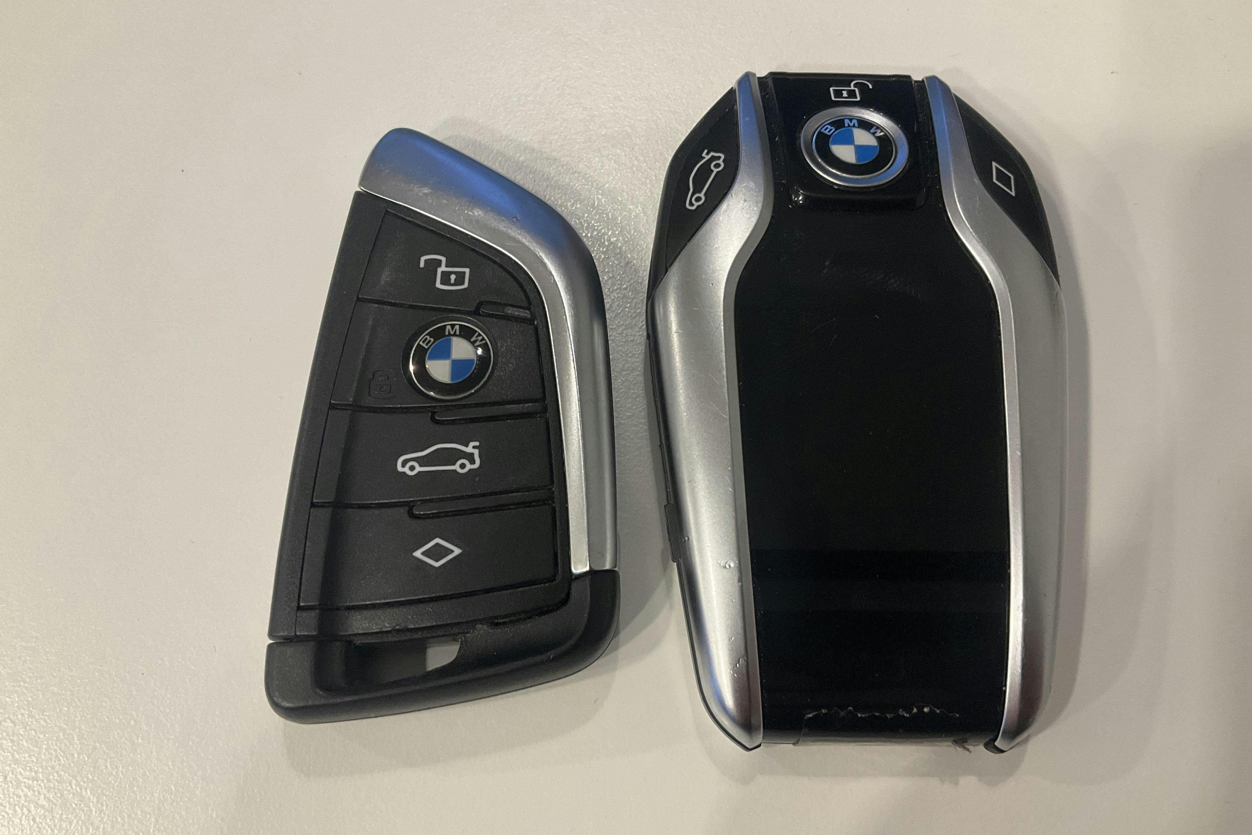 Presentation photo 30 of 30: BMW X5 xDrive45e, G05 (394hk) - 90 270 km - Automatic - gray - 2020