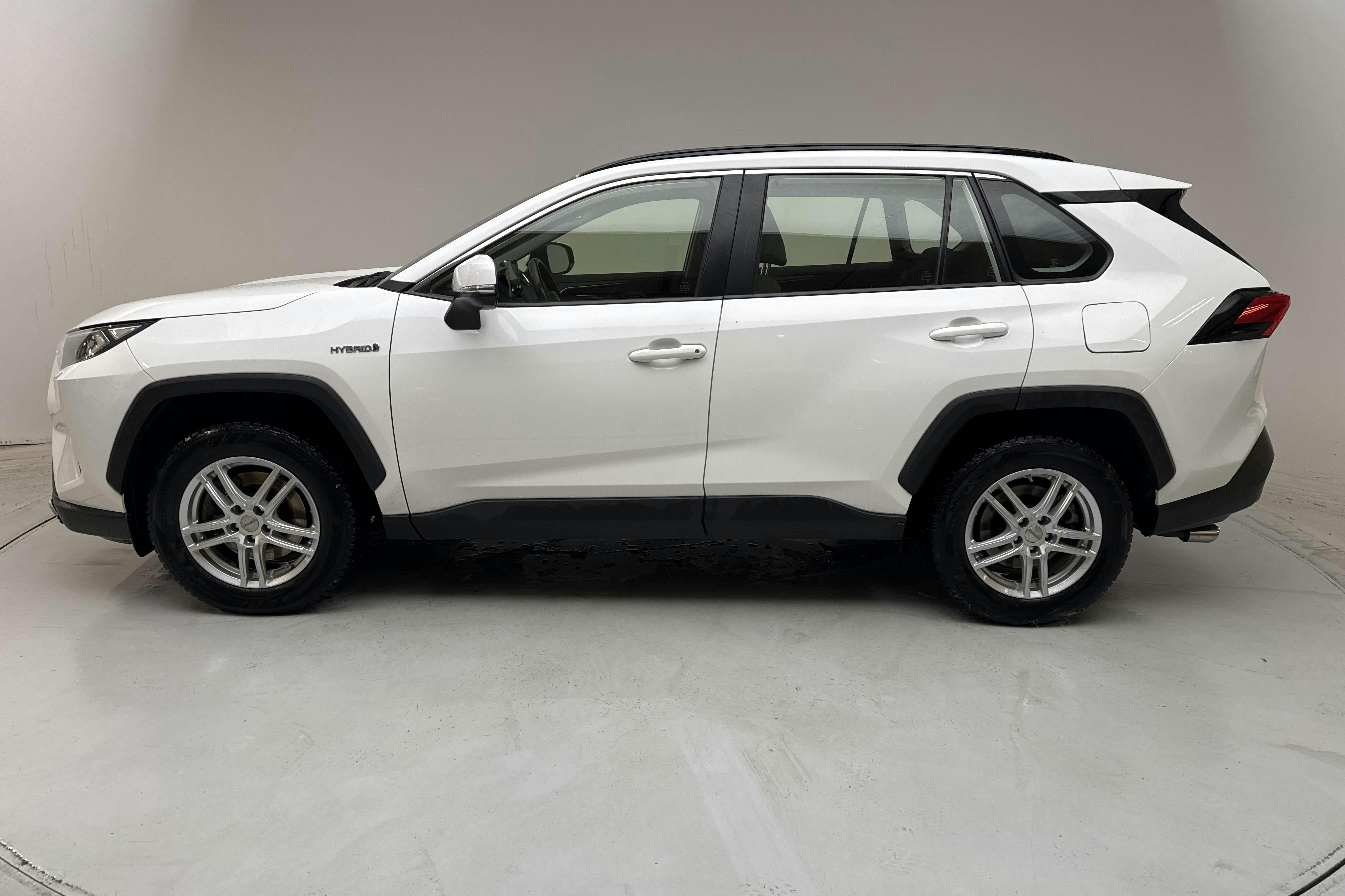 Presentation photo 2 of 15: Toyota RAV4 2.5 HSD AWD (222hk) - 87 440 km - Automatic - white - 2021