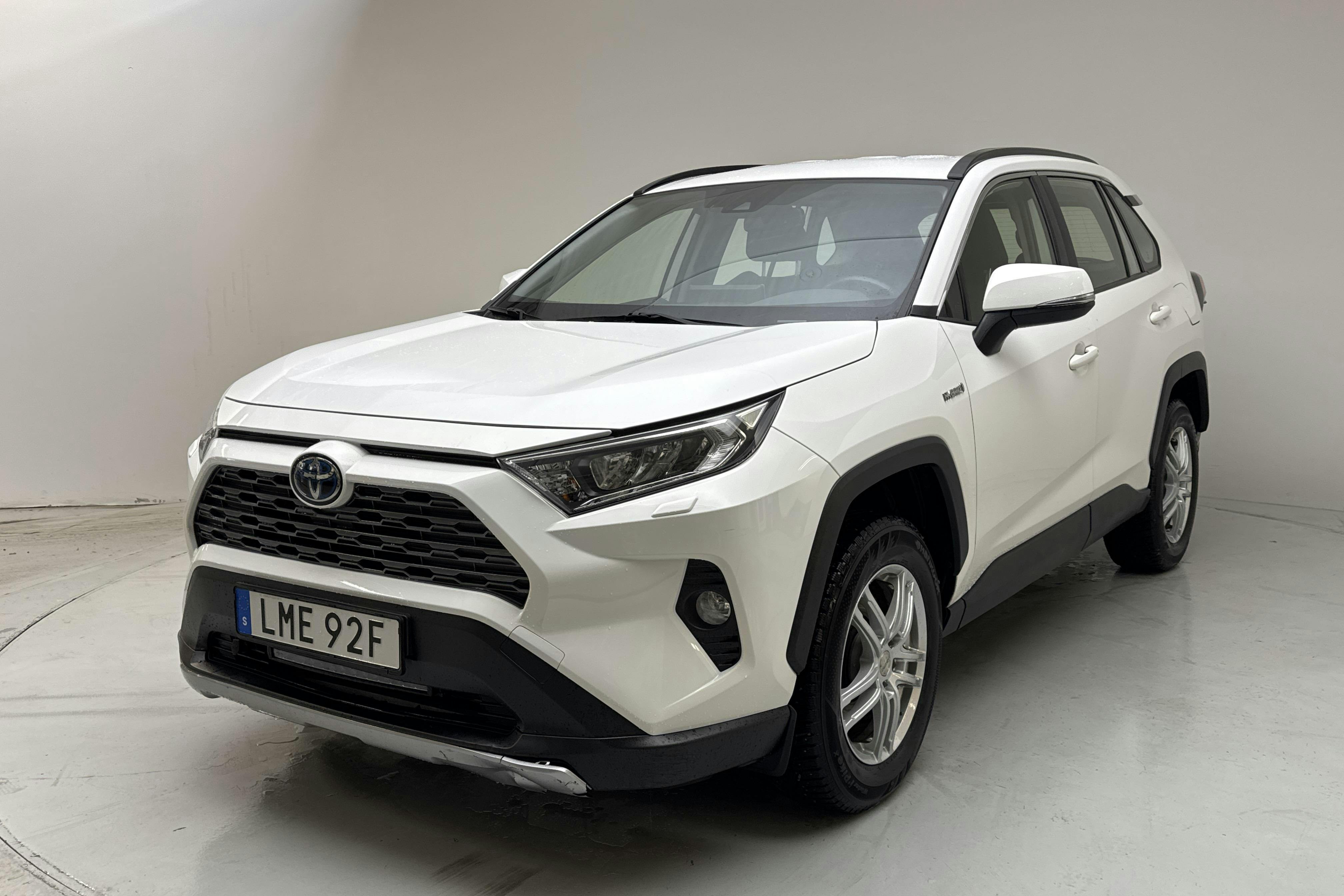Presentation photo 1 of 15: Toyota RAV4 2.5 HSD AWD (222hk) - 87 440 km - Automatic - white - 2021