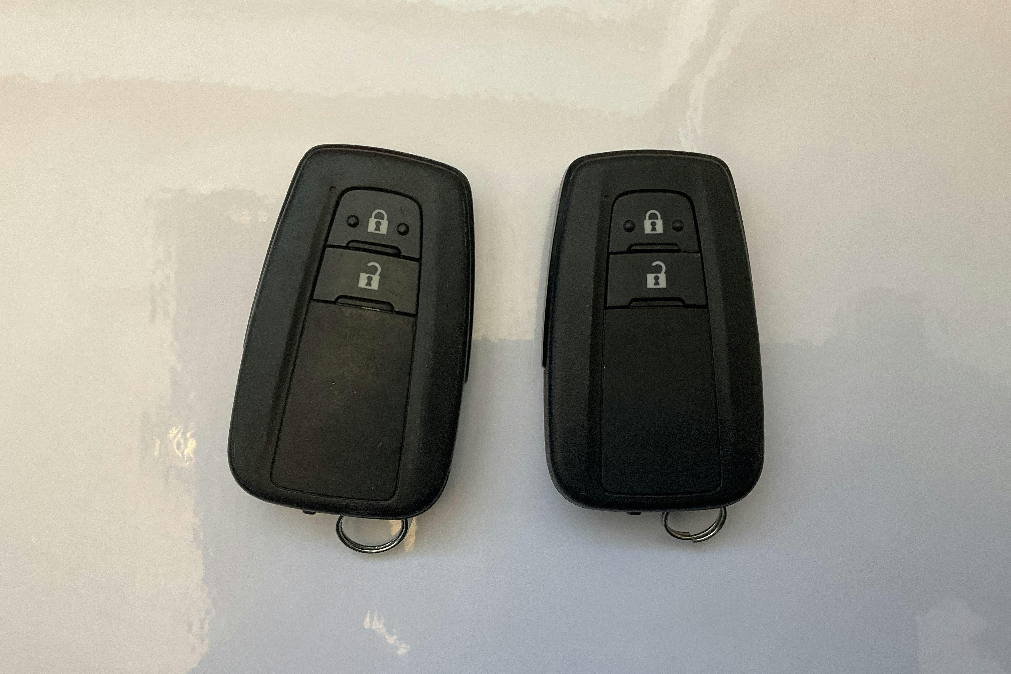 Presentation photo 15 of 15: Toyota RAV4 2.5 HSD AWD (222hk) - 87 440 km - Automatic - white - 2021