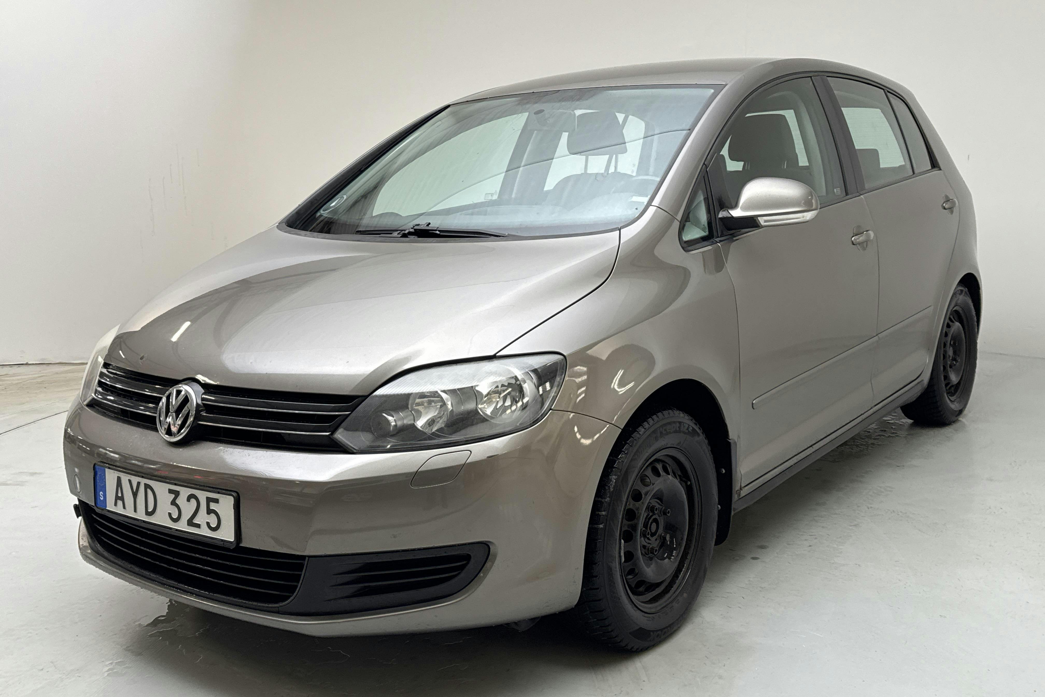 Presentationsfoto 1 av 13: VW Golf VI 1.4 TSI Plus (122hk) - 19 180 mil - Manuell - brun - 2010