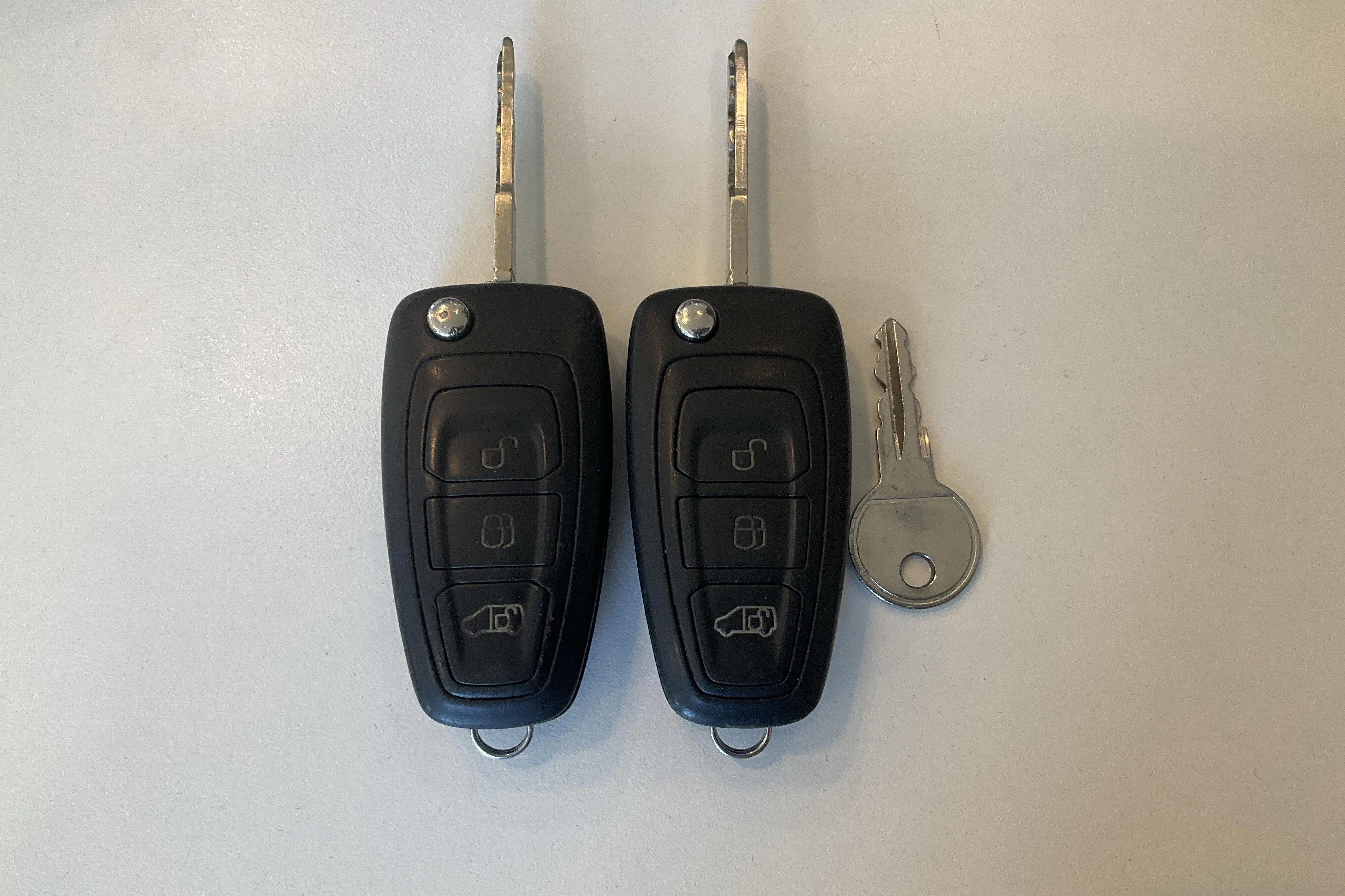 Presentation photo 13 of 13: Ford Transit Connect 1.5 TDCi (100hk) - 125 420 km - Automatic - white - 2018