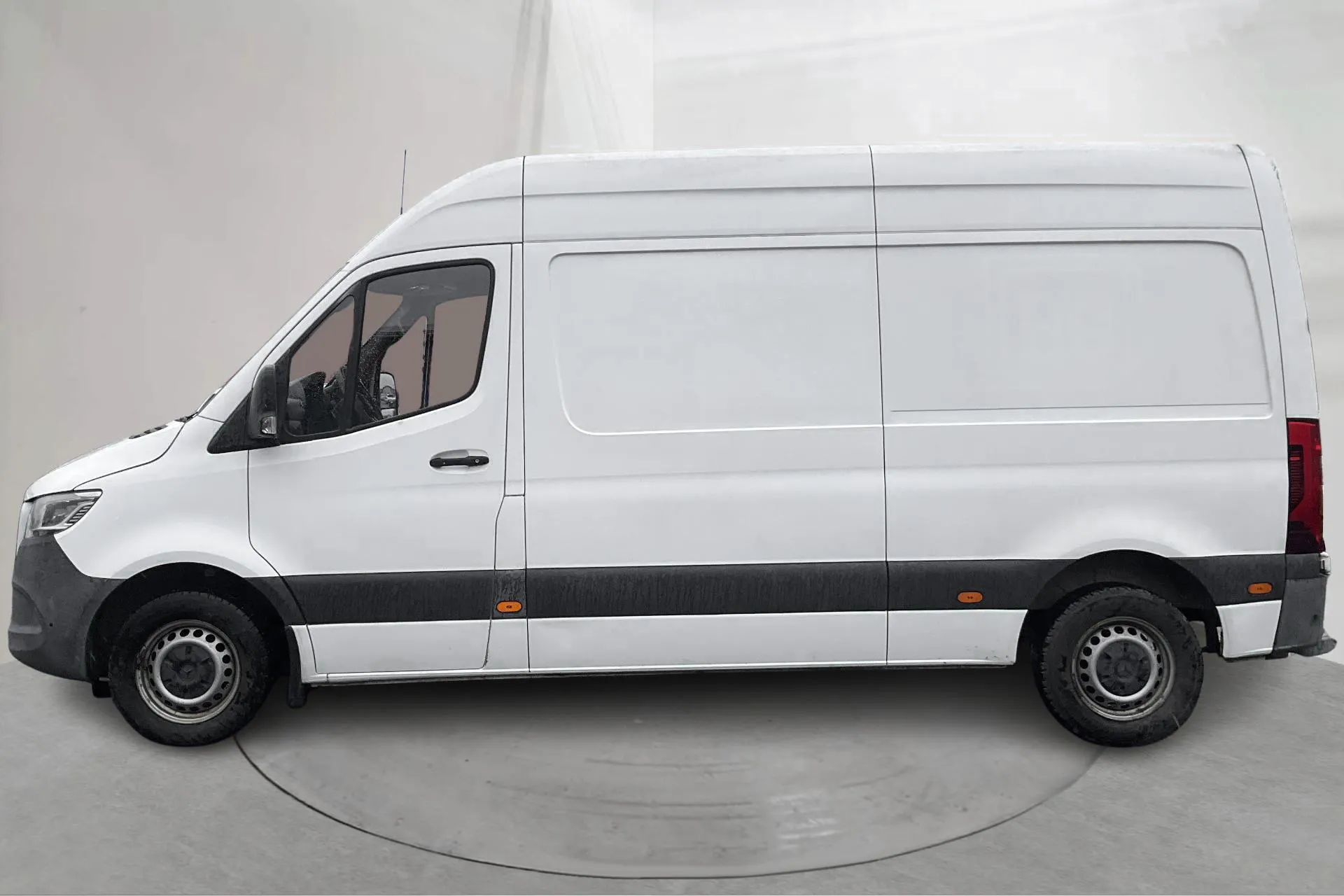 Presentation photo 2 of 16: Mercedes Sprinter 314 CDI Skåp 2WD (143hk) - 190 750 km - Automatic - white - 2019