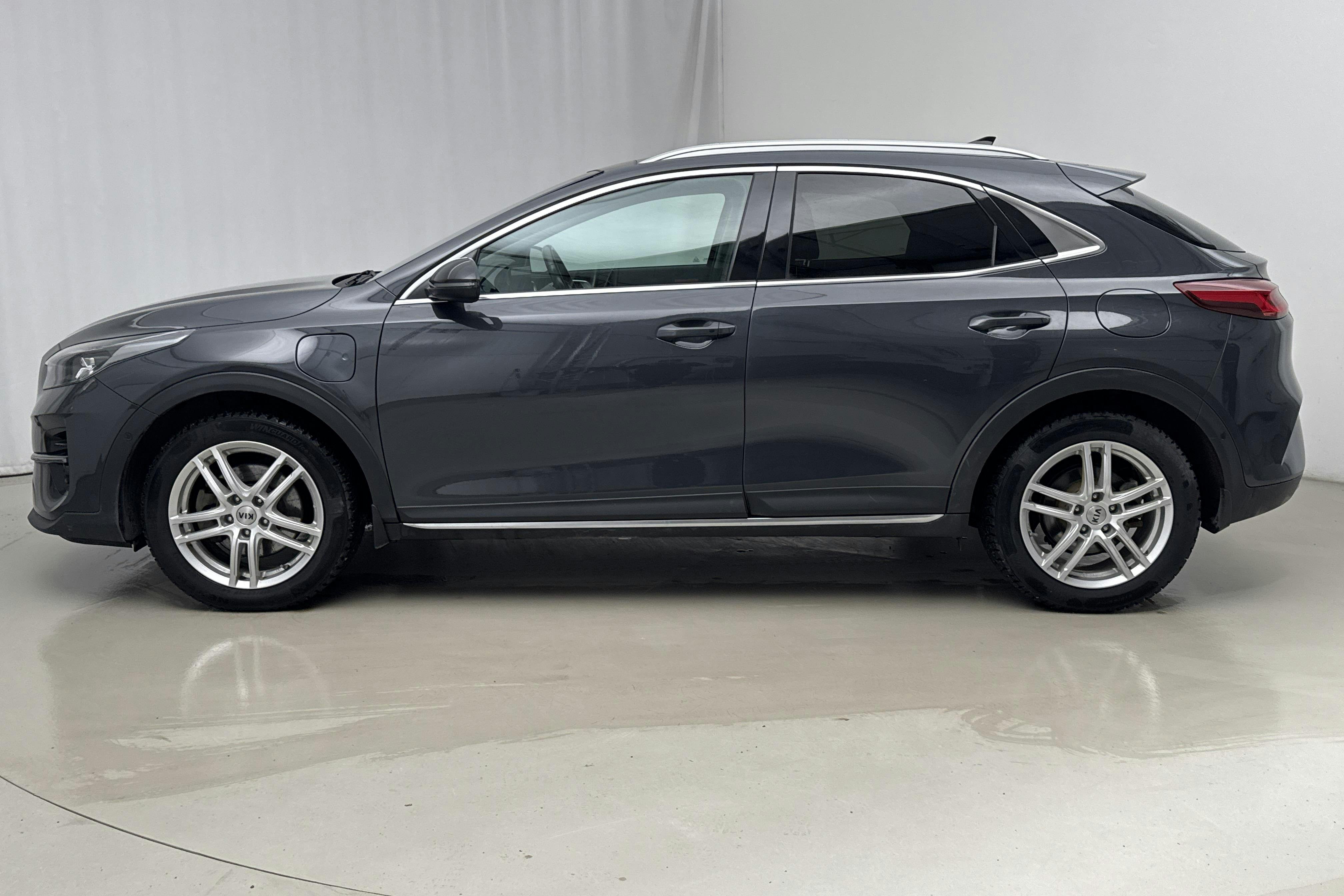 Presentation photo 2 of 21: KIA XCeed 1.6 Plug-in Hybrid 5dr (141hk) - 85 970 km - Automatic - gray - 2022