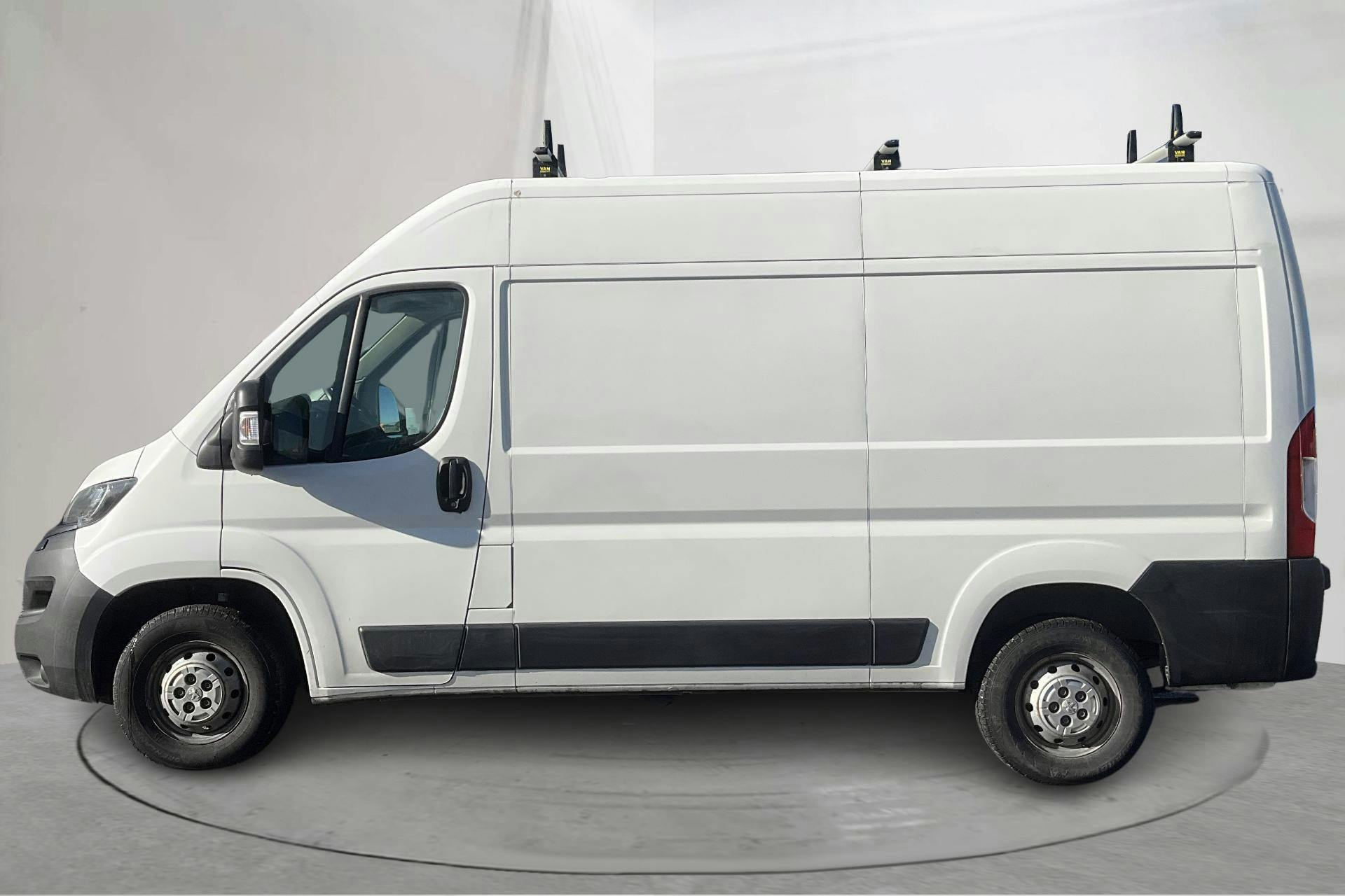 Presentation photo 2 of 12: Peugeot Boxer 335 2.0 BlueHDi Skåp (140hk) - 79 880 km - Manual - white - 2021