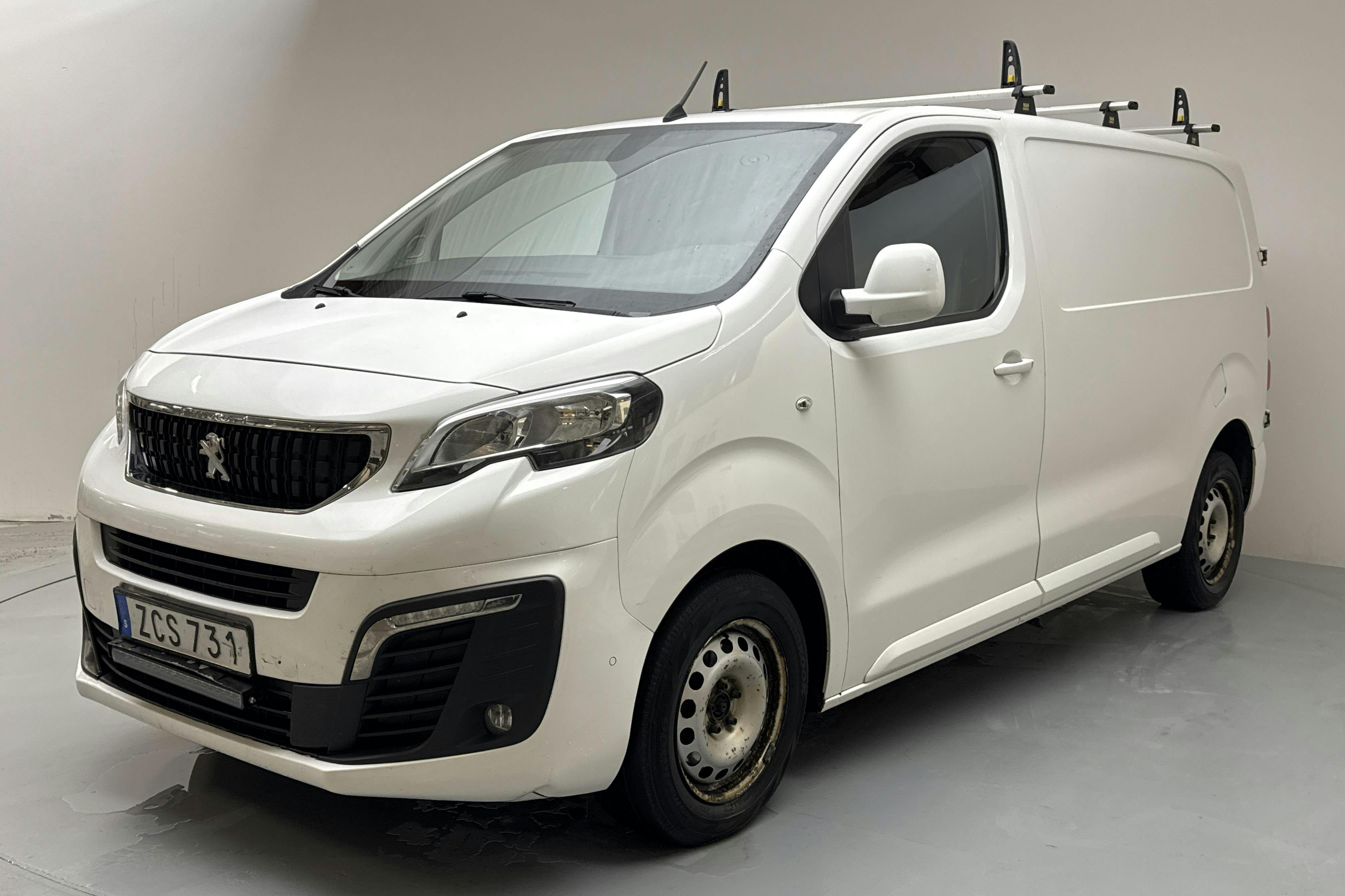Presentation photo 1 of 13: Peugeot Expert BlueHDi Skåp (177hk) - 164 100 km - Automatic - white - 2017