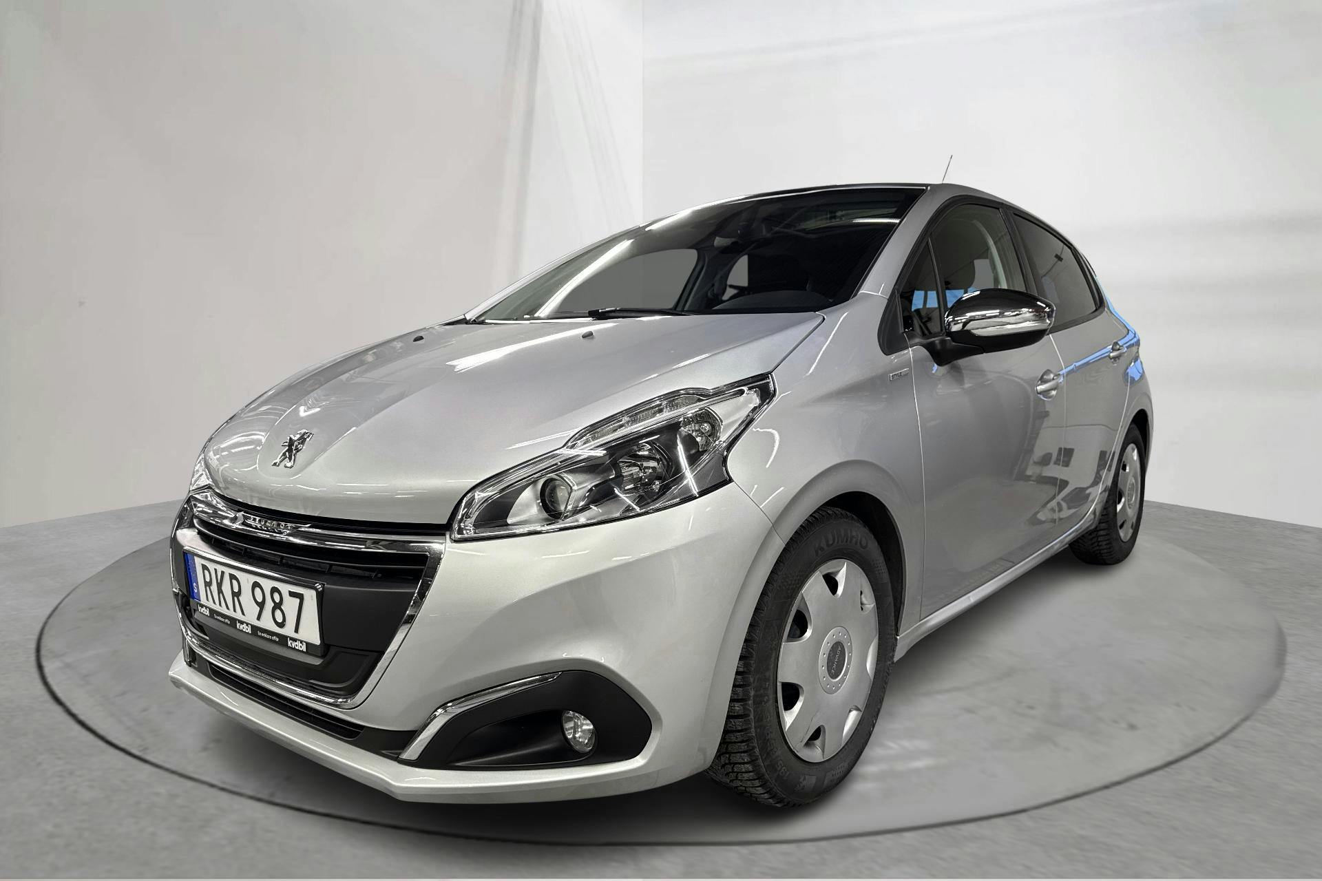 Presentation photo 1 of 15: Peugeot 208 PureTech 5dr (82hk) - 63 700 km - Automatic - 2017