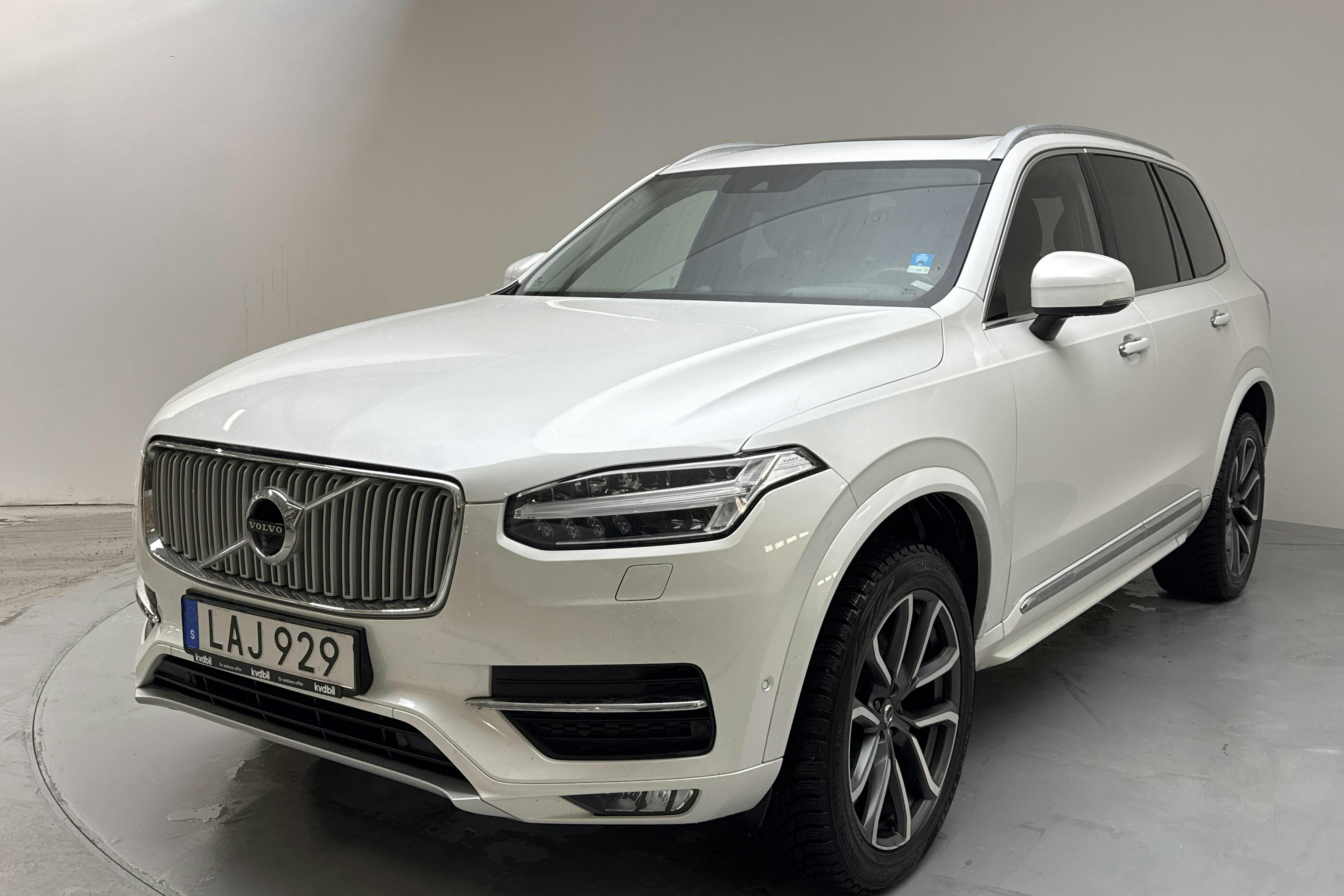 Presentation photo 1 of 20: Volvo XC90 D5 AWD (225hk) - 162 620 km - Automatic - white - 2016