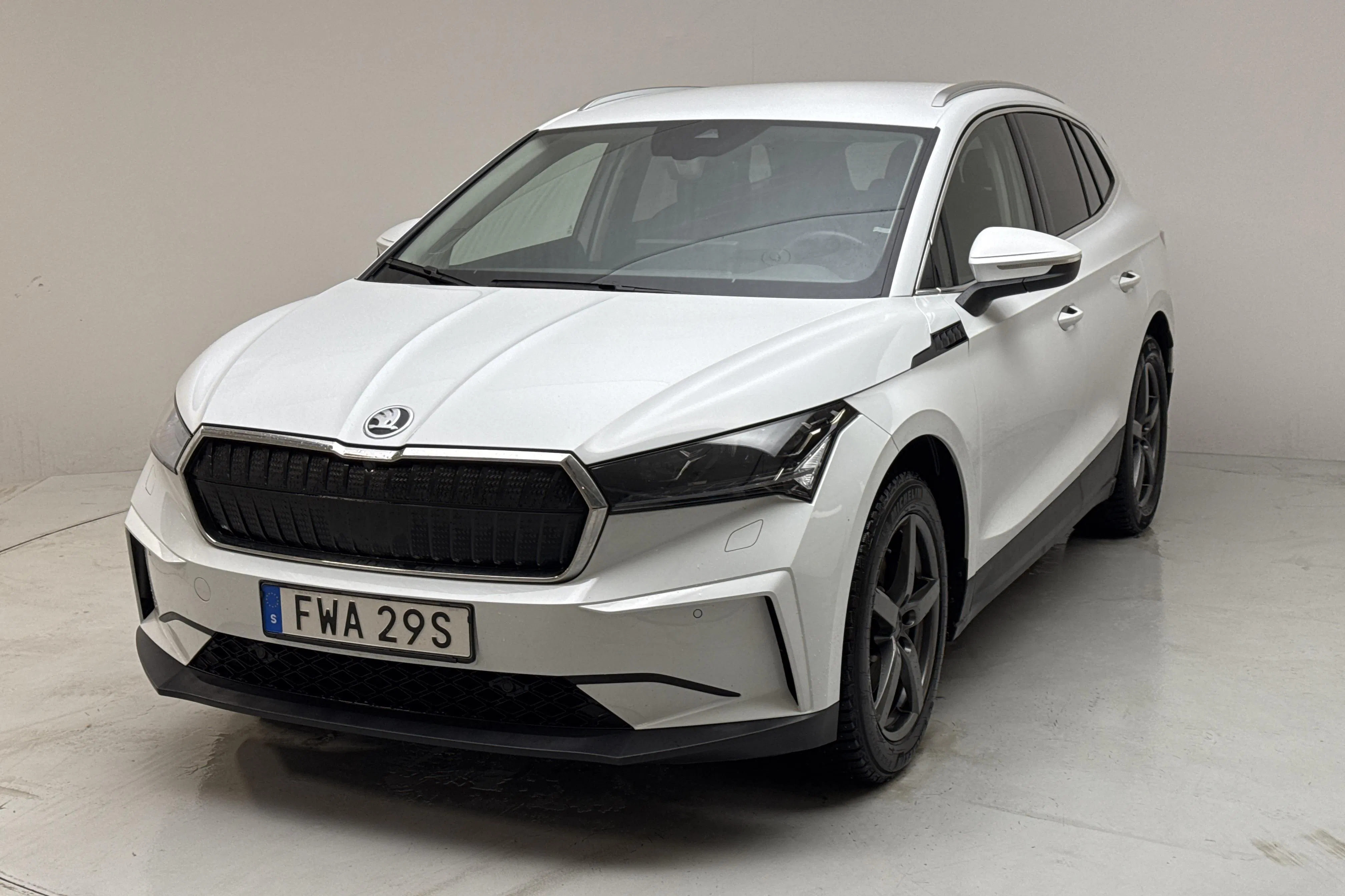 Presentation photo 1 of 18: Skoda Enyaq iV 80 (204hk) - 115 570 km - Automatic - white - 2023