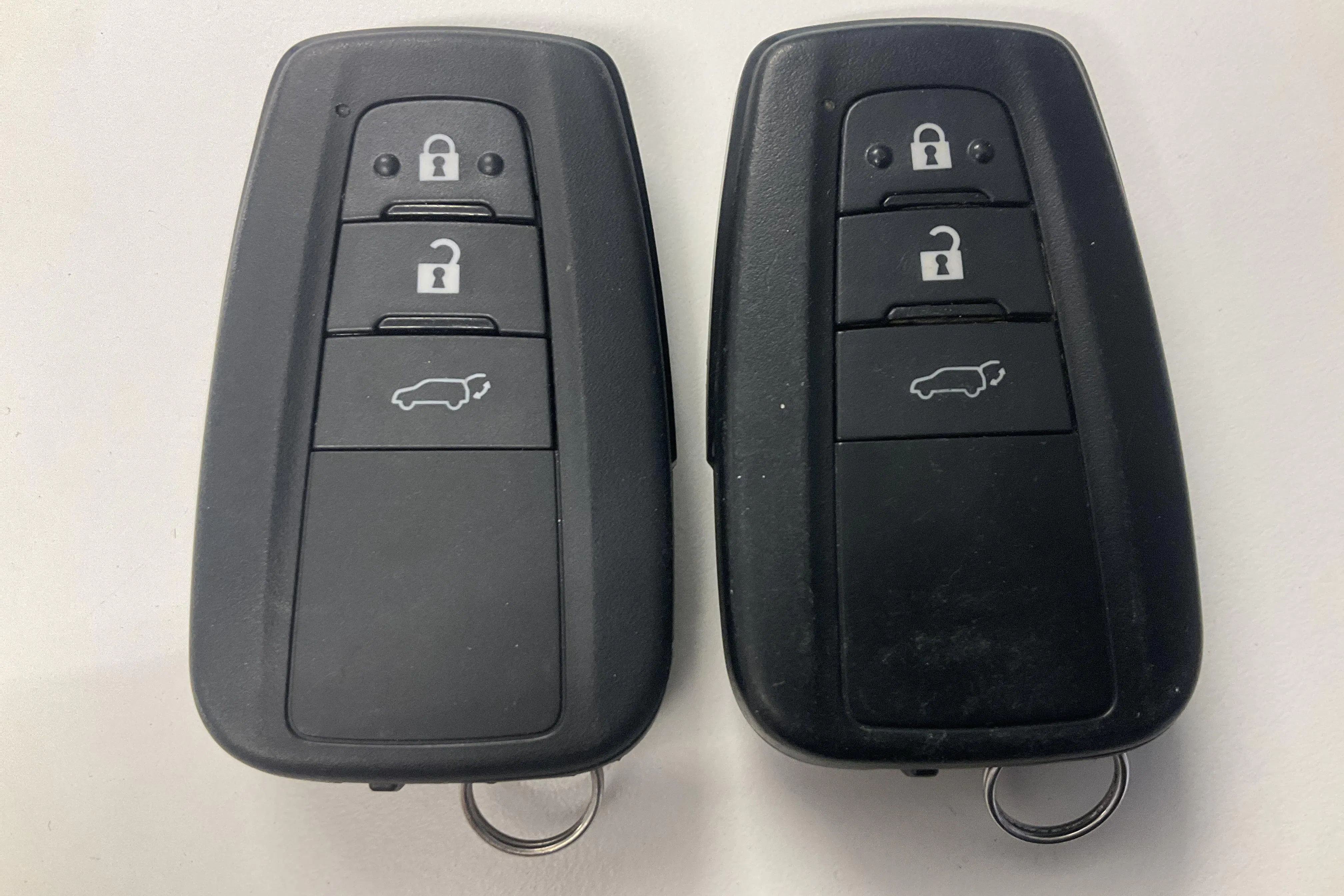 Presentation photo 20 of 20: Toyota RAV4 2.5 HSD AWD (222hk) - 89 530 km - Automatic - white - 2023