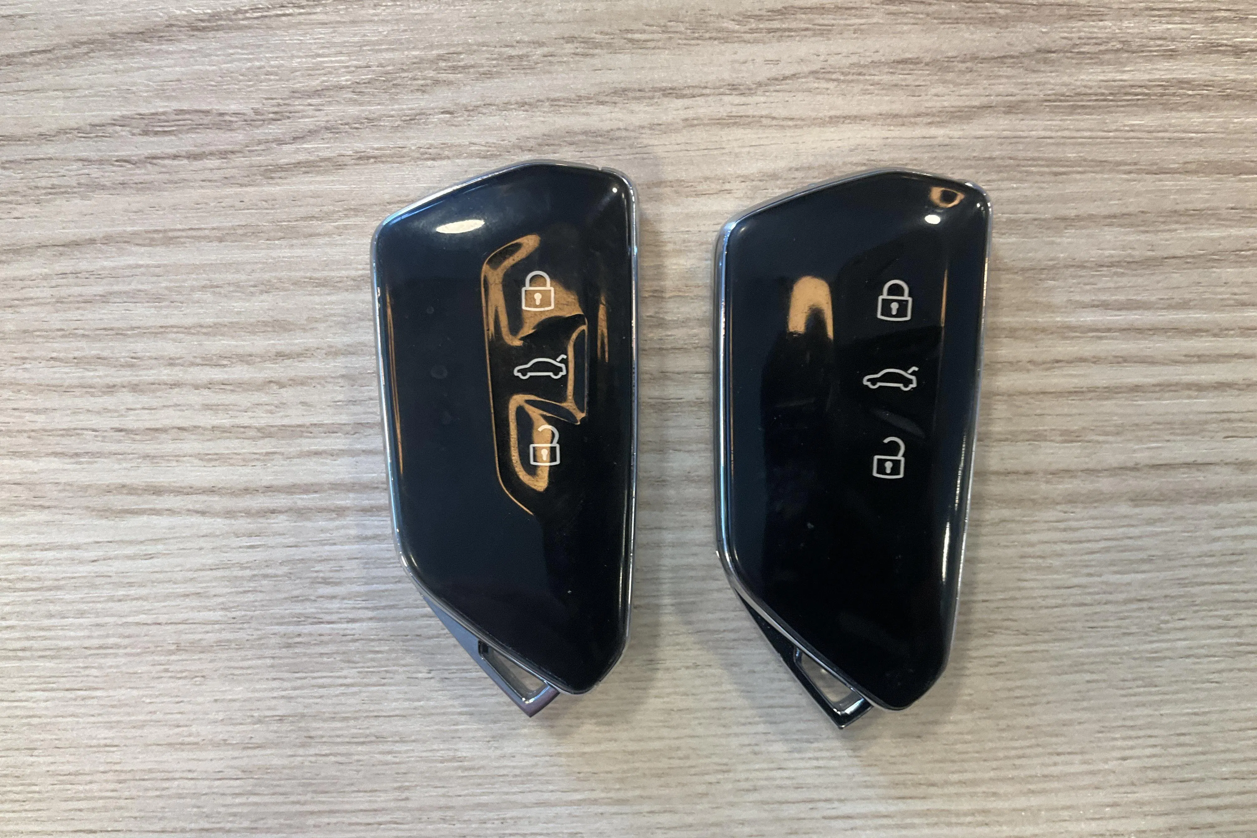 Presentation photo 18 of 18: Skoda Enyaq iV 80 (204hk) - 79 510 km - Automatic - white - 2023