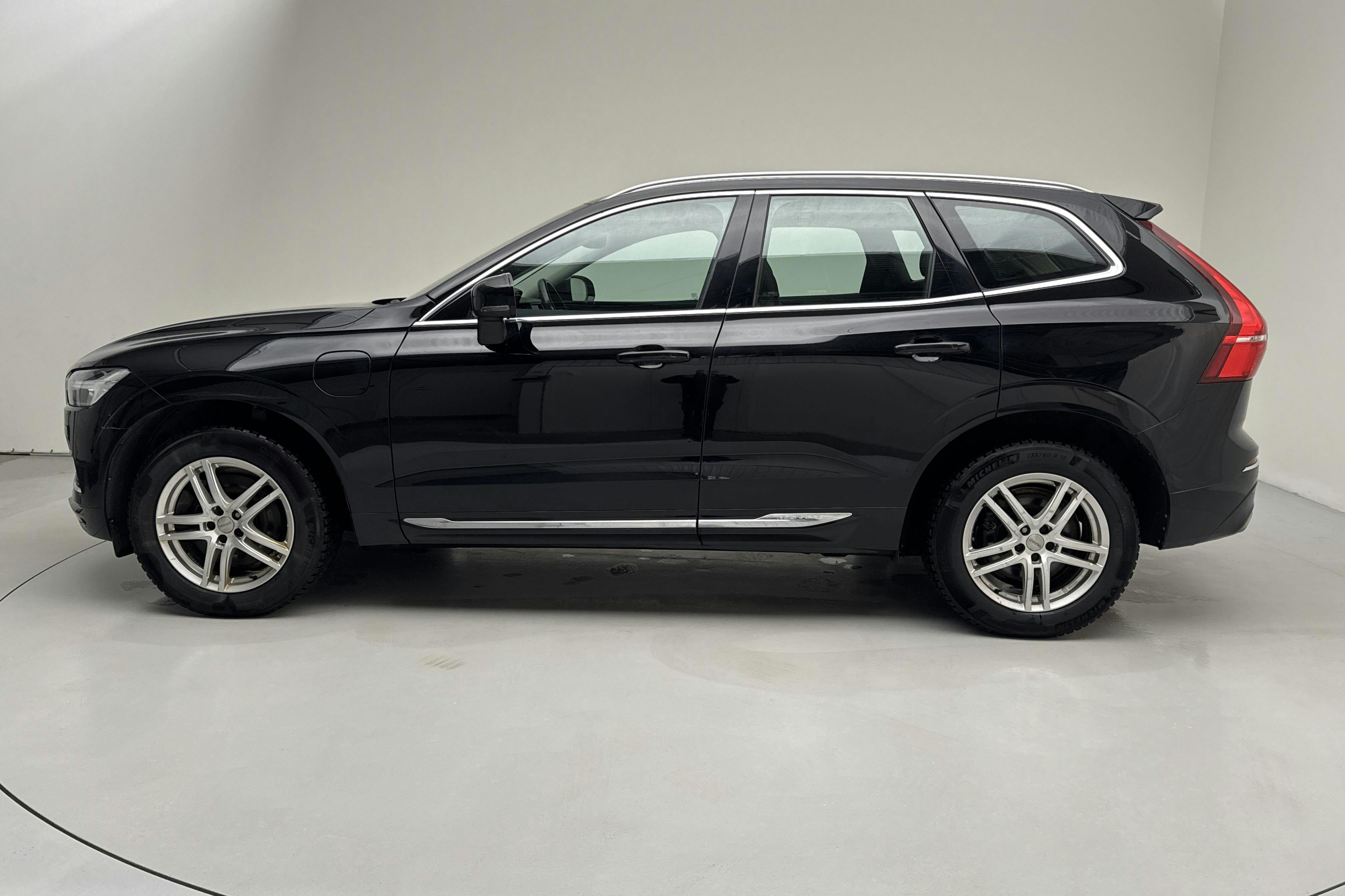 Presentation photo 2 of 17: Volvo XC60 T6 AWD Recharge (340hk) - 131 360 km - Automatic - black - 2021