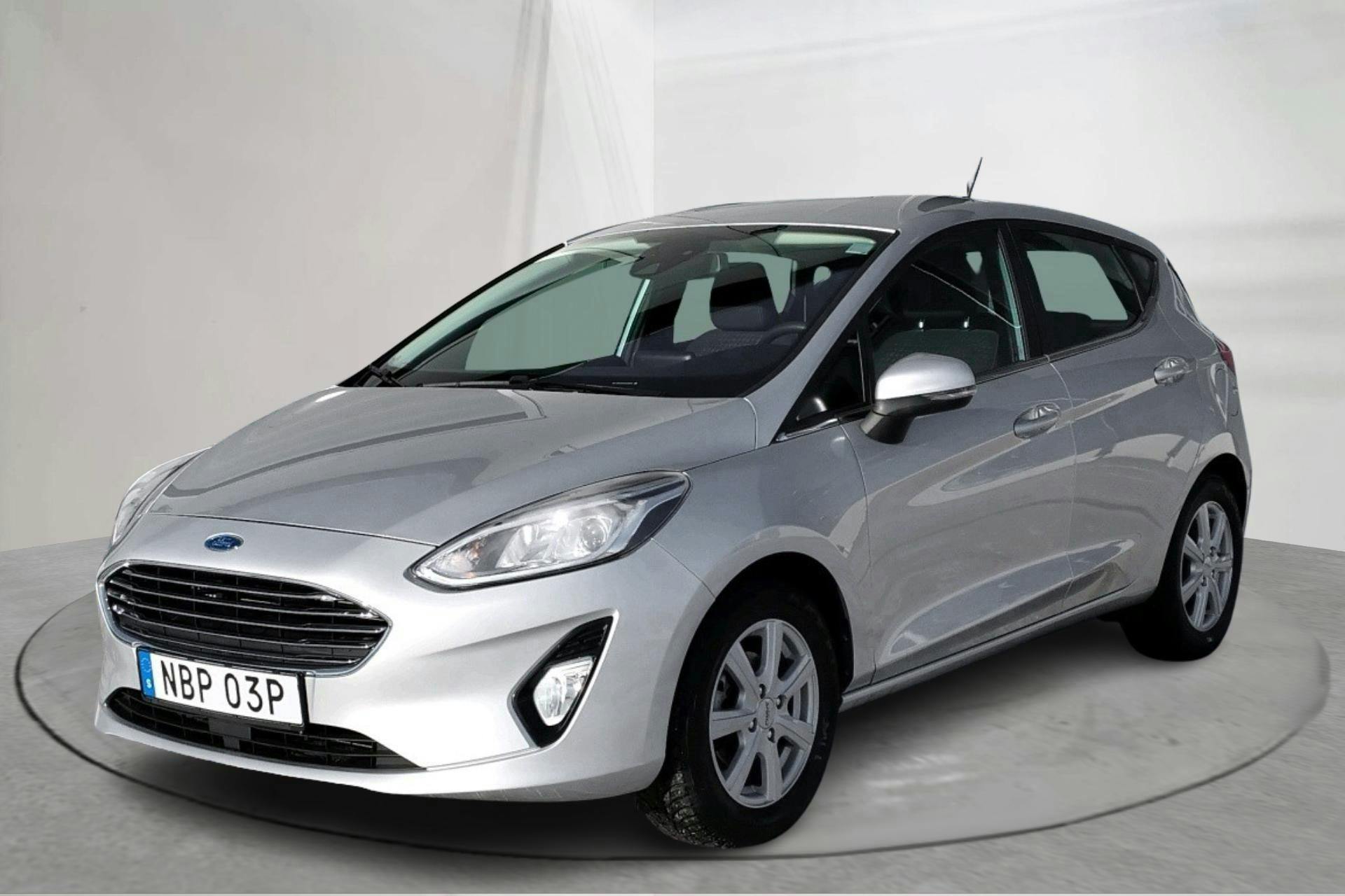 Presentation photo 1 of 13: Ford Fiesta 1.0T EcoBoost 5dr (95hk) - 21 000 km - Manual - gray - 2021