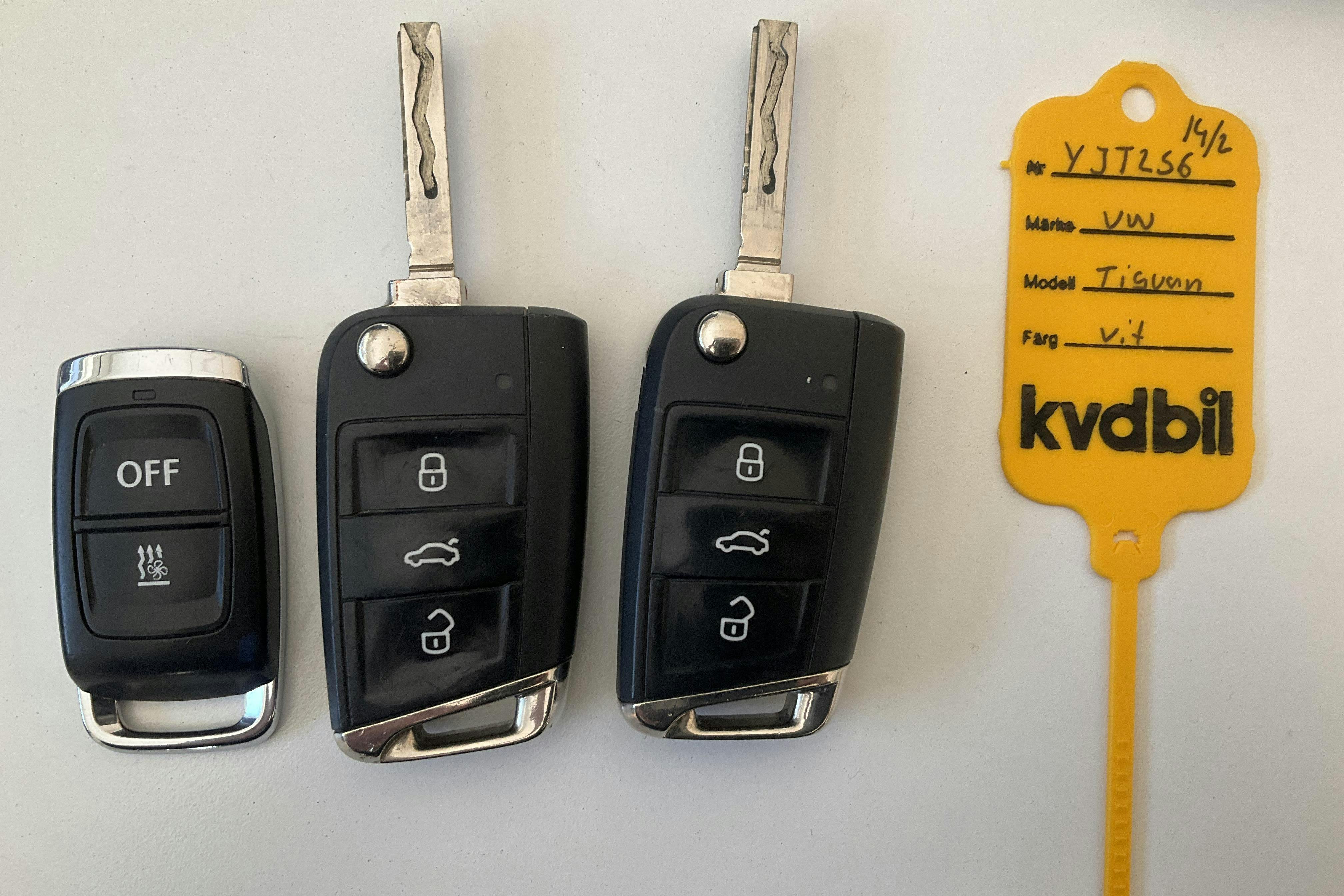 Presentation photo 16 of 16: VW Tiguan 2.0 TDI 4MOTION (190hk) - 139 700 km - Automatic - white - 2017