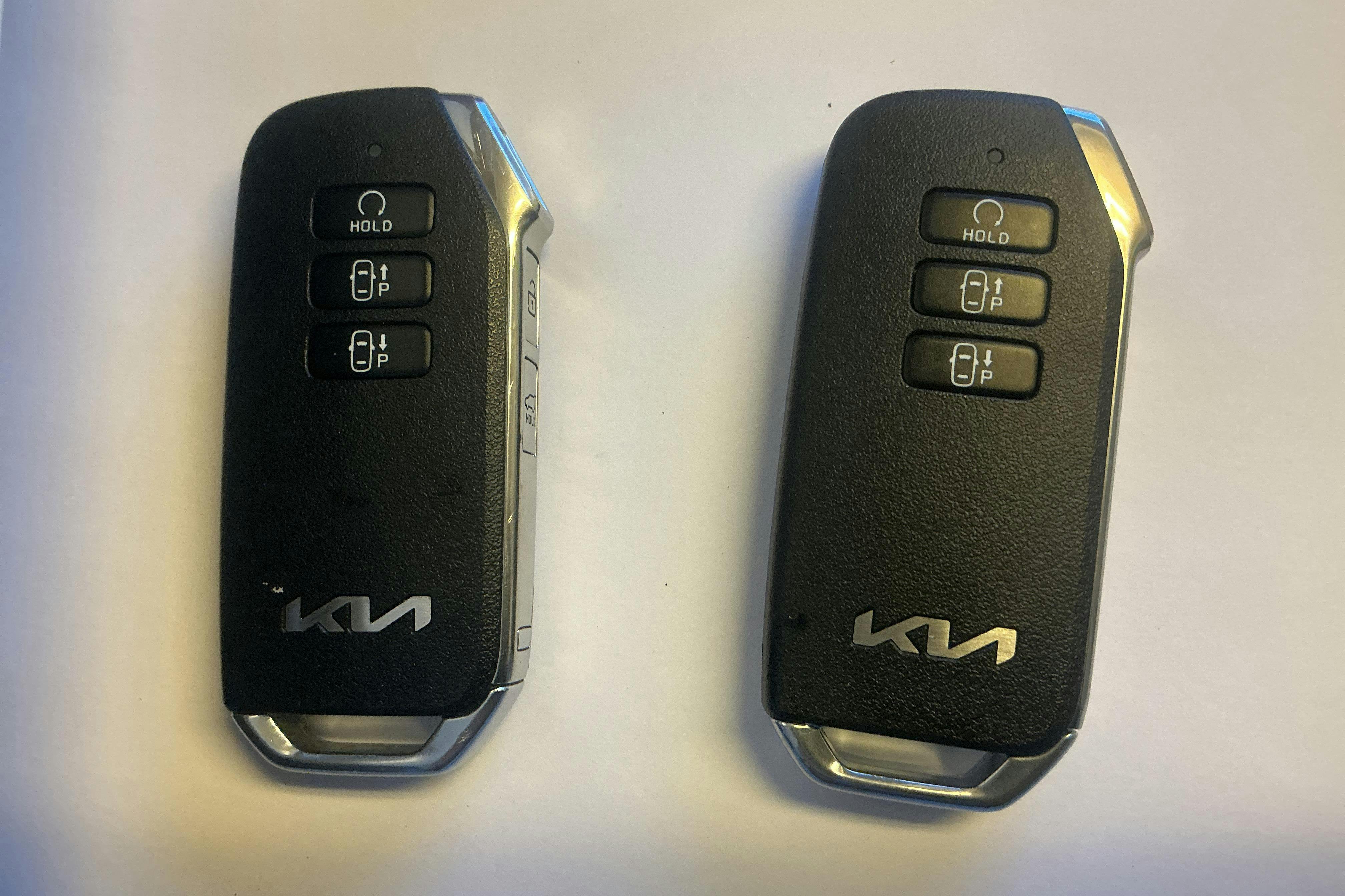 Presentation photo 22 of 22: KIA Sportage PHEV AWD (265hk) - 26 750 km - Automatic - gray - 2023