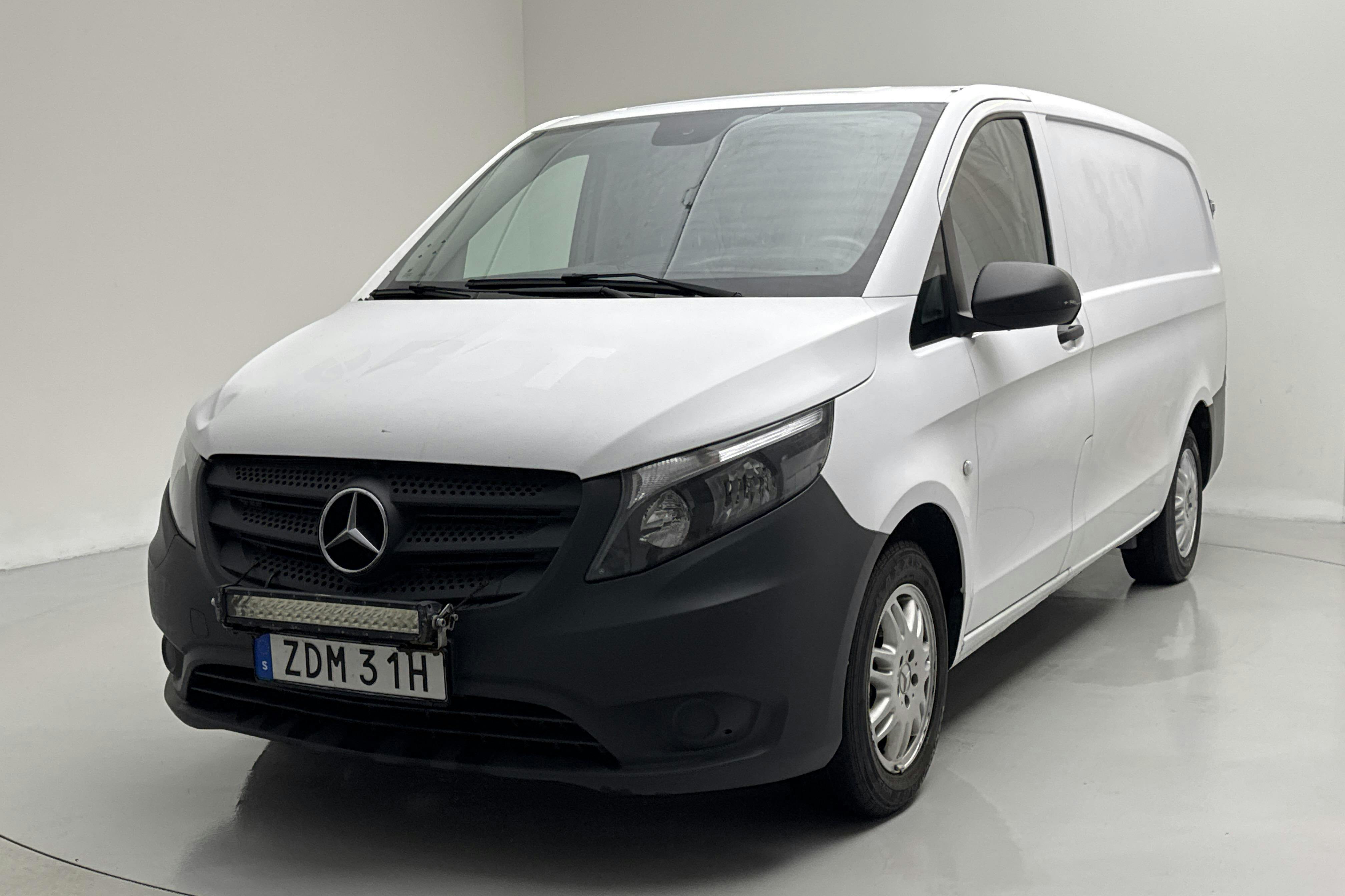 Presentation photo 1 of 16: Mercedes Vito 111 CDI W640 (114hk) - 134 510 km - Manual - white - 2017